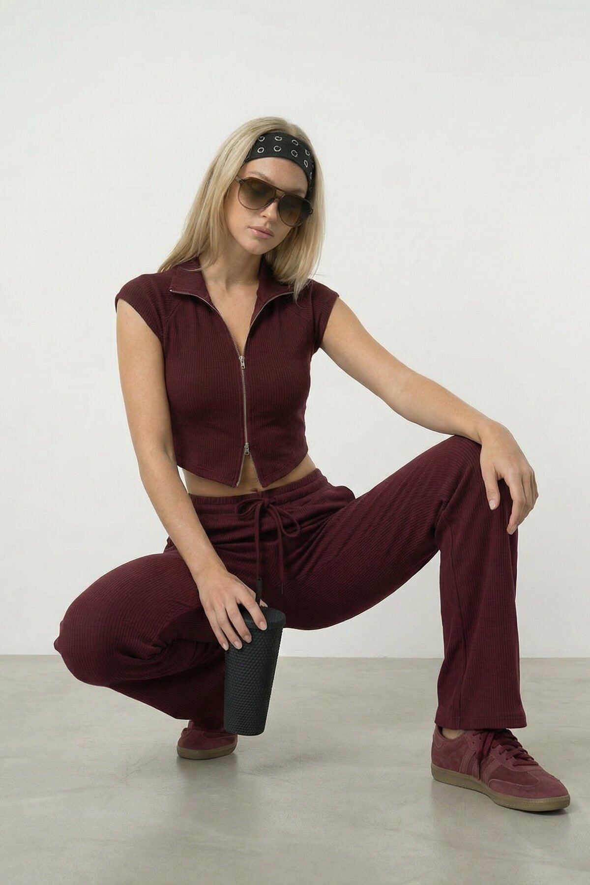 Fermuarlı Crop Hırka Ve Lastikli Eşofman Takımı