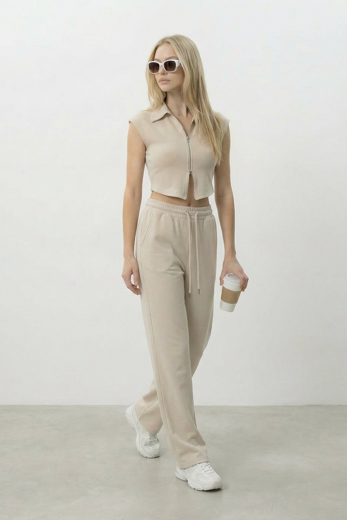 Fermuarlı Crop Hırka Ve Lastikli Eşofman Takımı