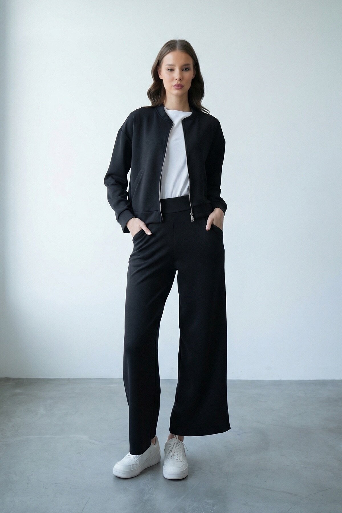 Siyah Fermuarlı Hırka Pantolon Takım