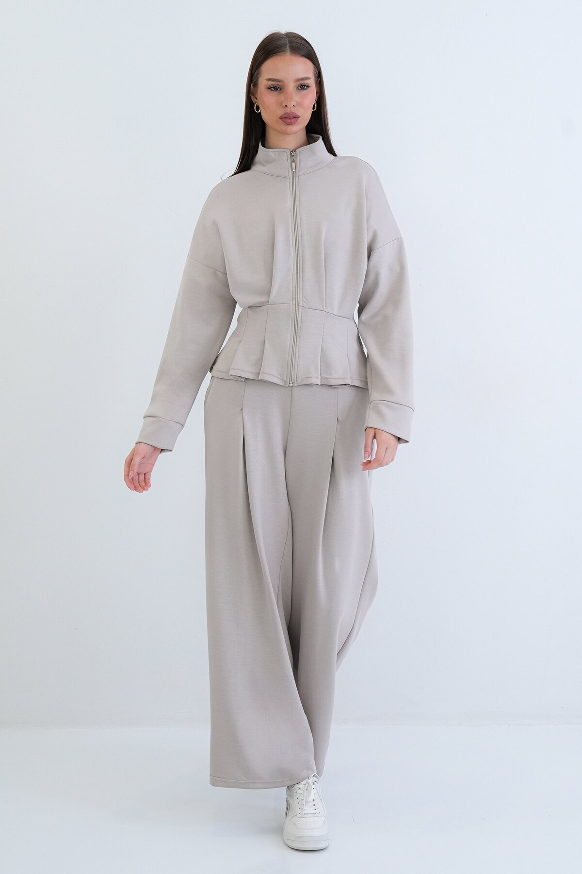 Fermuarlı Sweatshirt Ve Beli Lastikli Pantolon Takım