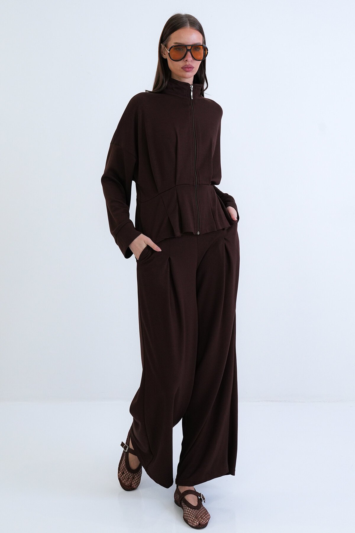 Fermuarlı Sweatshirt Ve Beli Lastikli Pantolon Takım