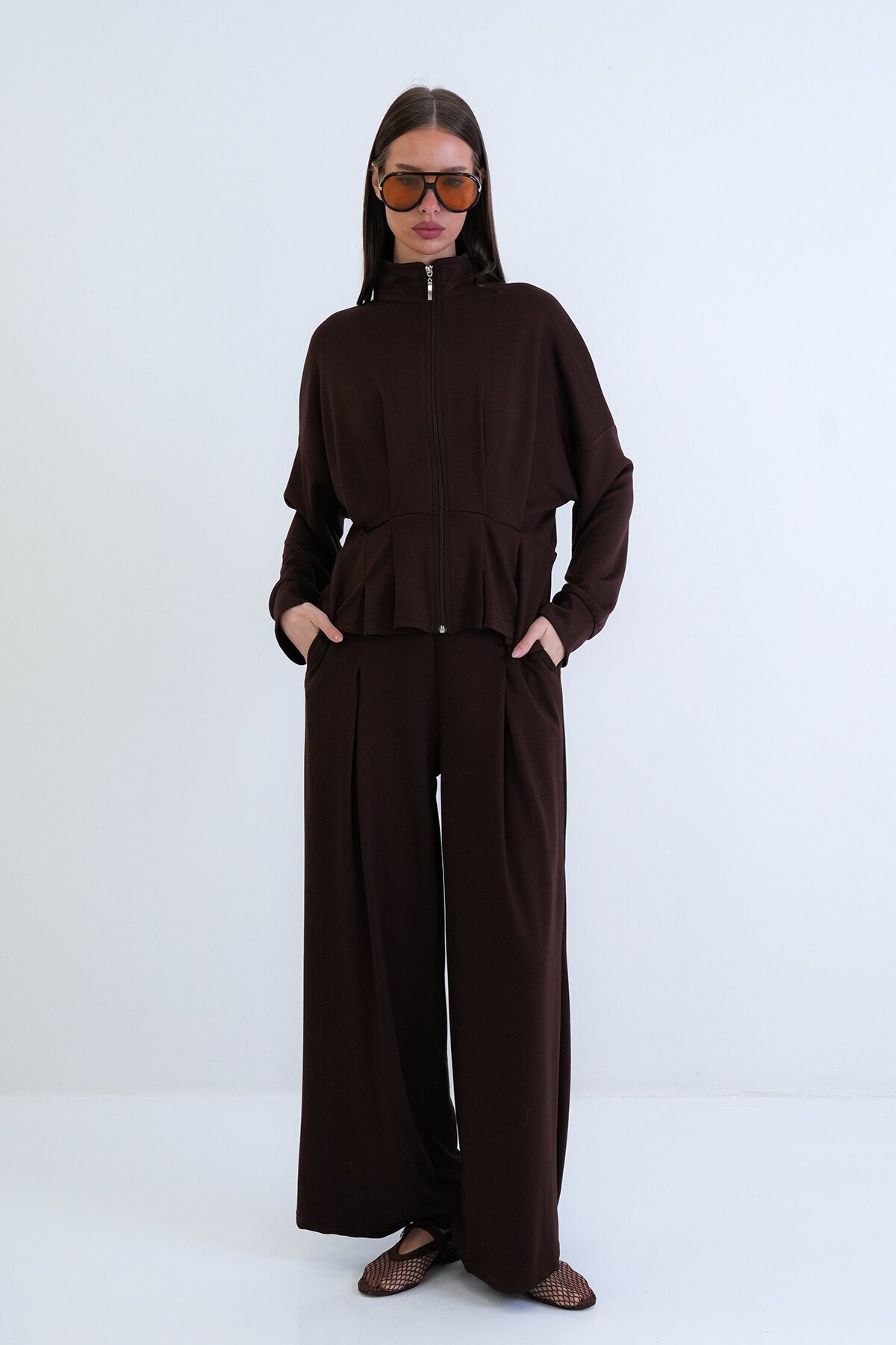 Fermuarlı Sweatshirt Ve Beli Lastikli Pantolon Takım