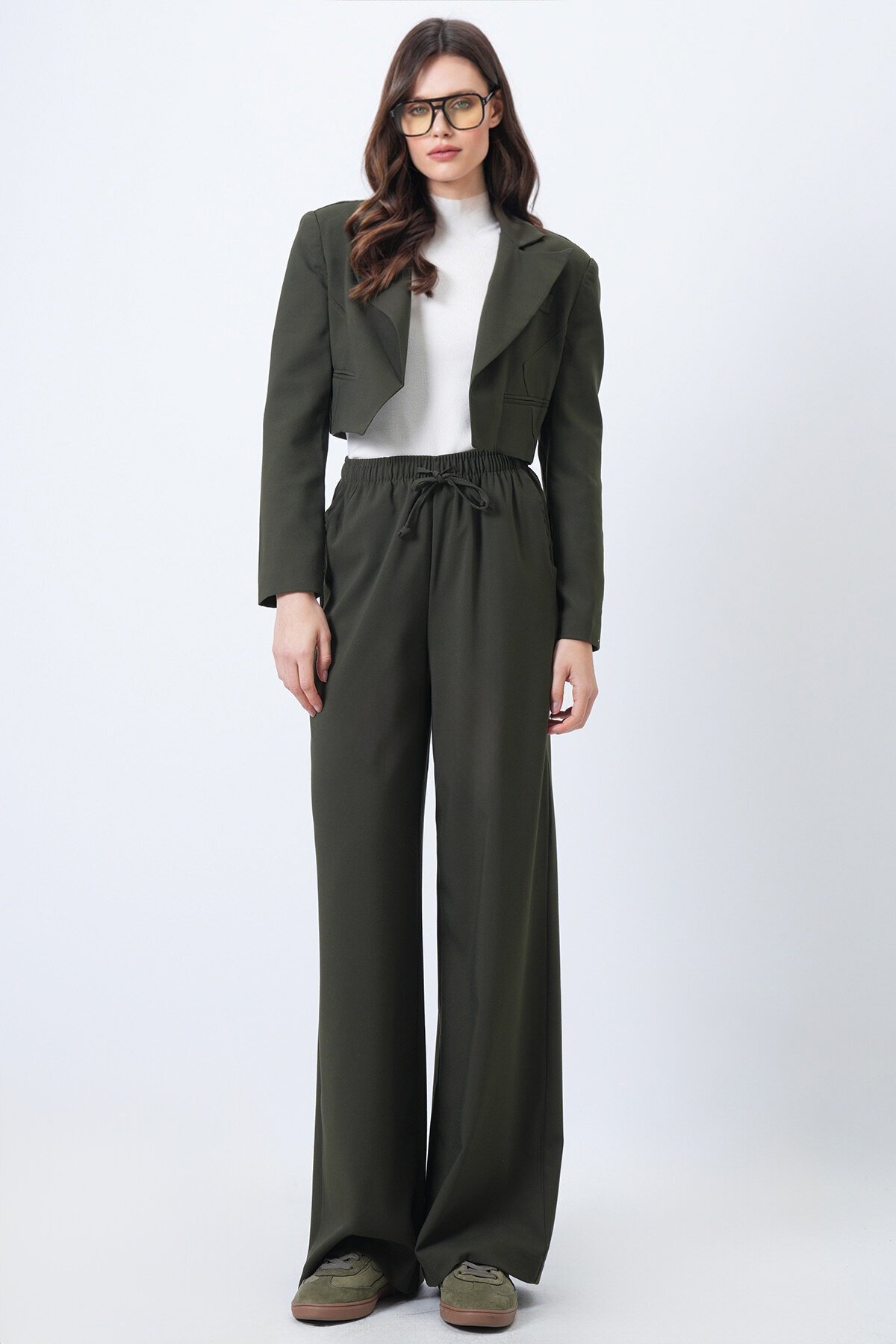 Fleto Cepli Crop Ceket ve Beli Lastikli  Palazzo Pantolon Takım