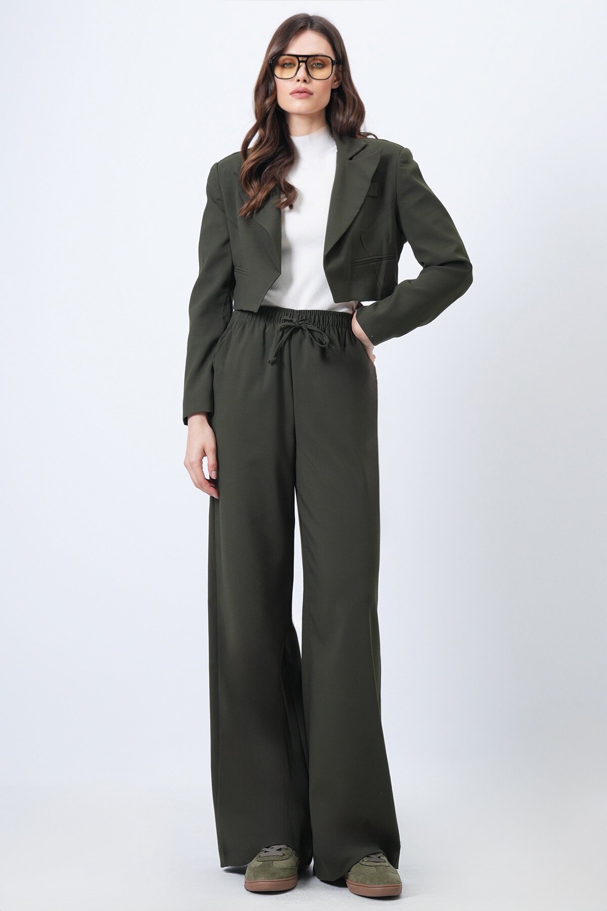 Fleto Cepli Crop Ceket ve Beli Lastikli  Palazzo Pantolon Takım