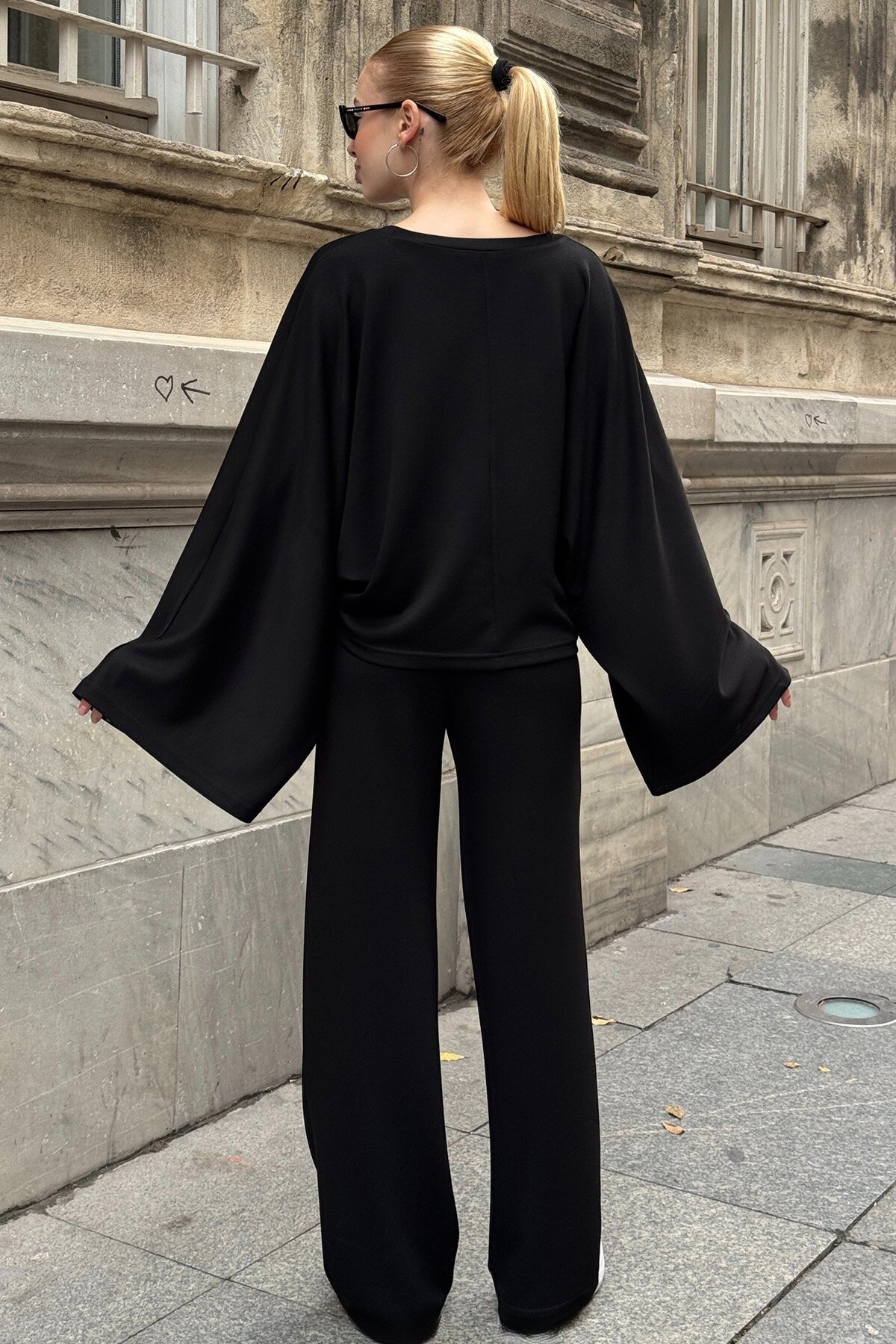 Geniş Kol Detaylı Oversize İkili Takım