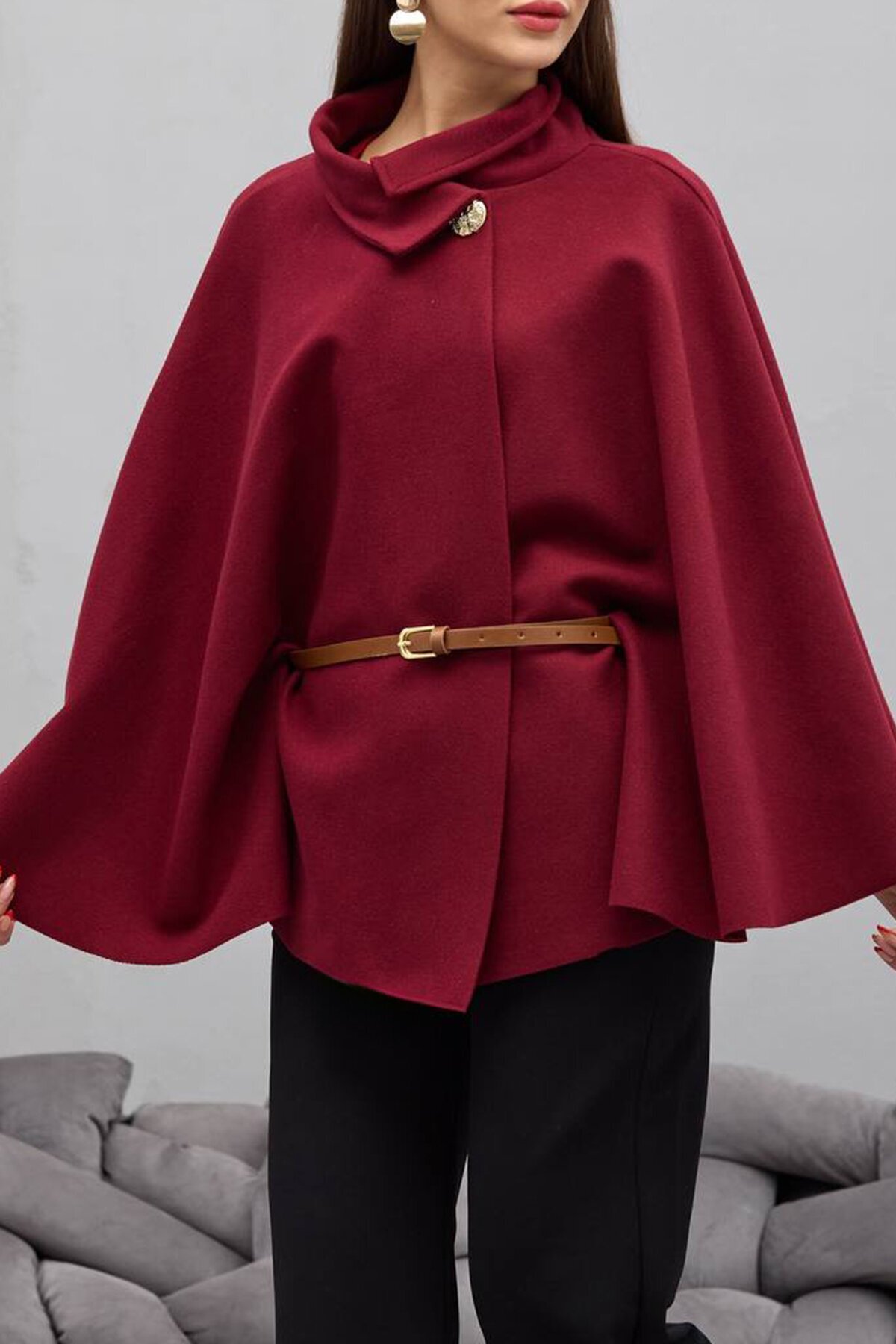 Gold Düğmeli Kemerli Kaşe Panço