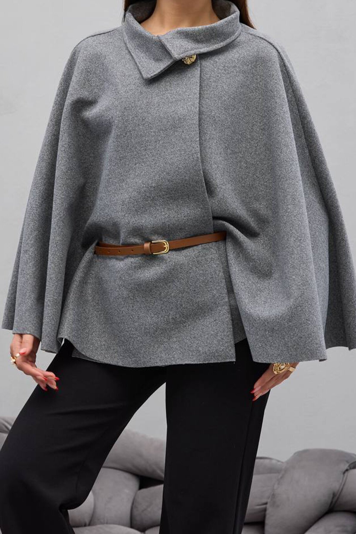 Gold Düğmeli Kemerli Kaşe Panço