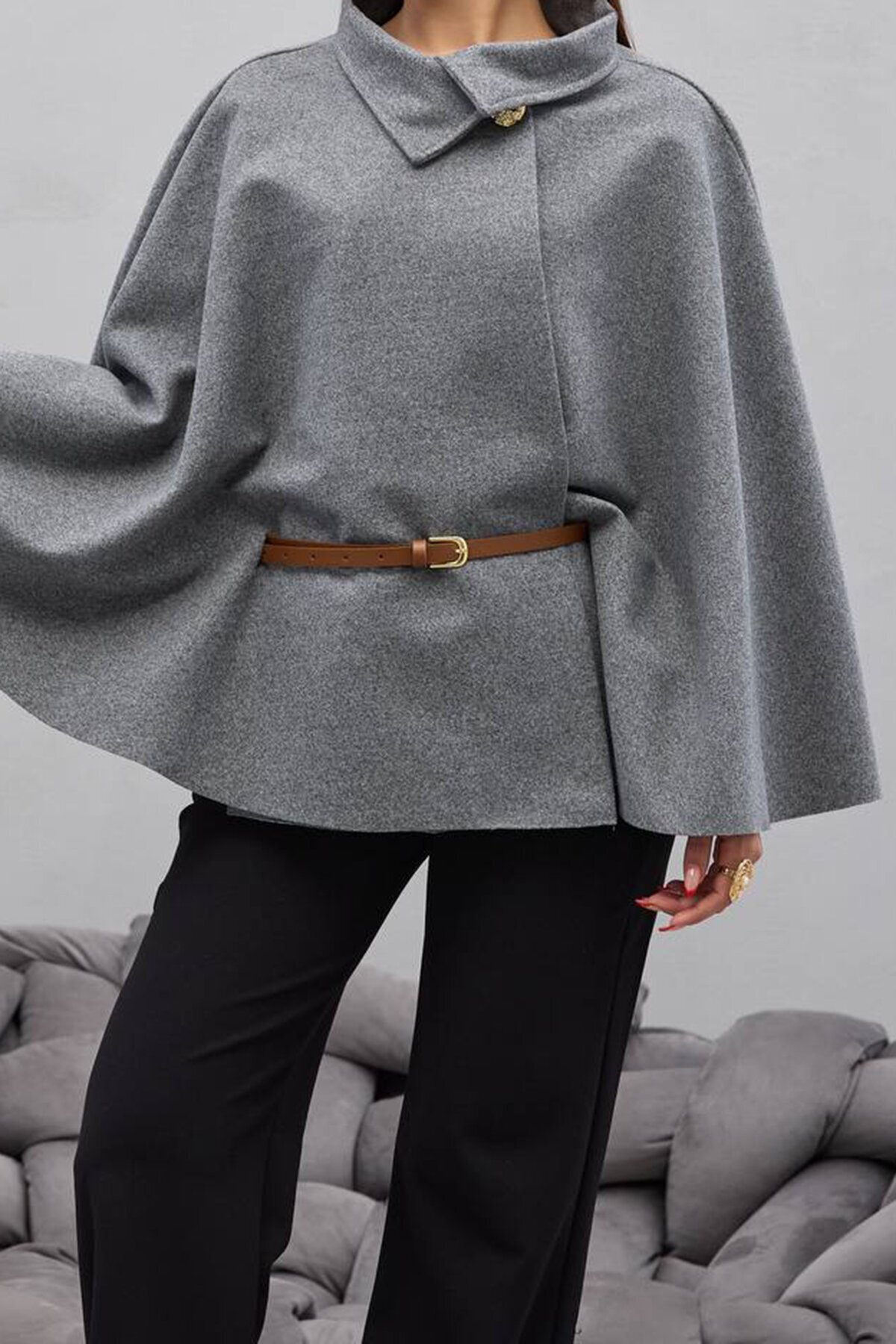 Gold Düğmeli Kemerli Kaşe Panço