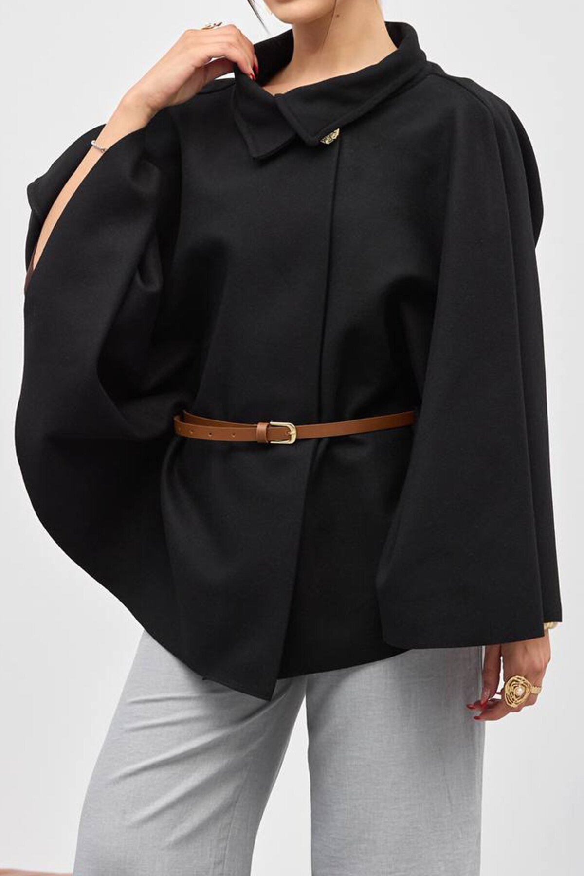 Gold Düğmeli Kemerli Kaşe Panço