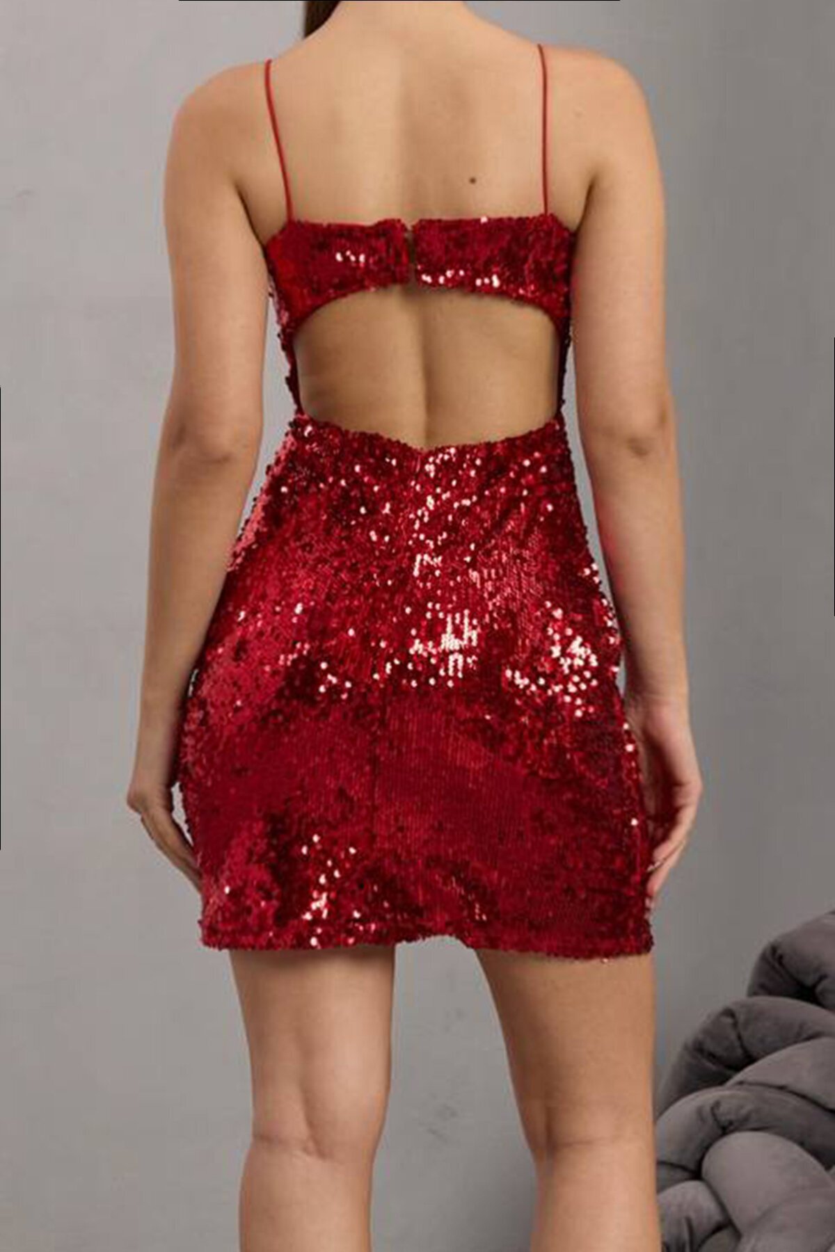 İp Askılı Sırt Dekolteli Payet Elbise