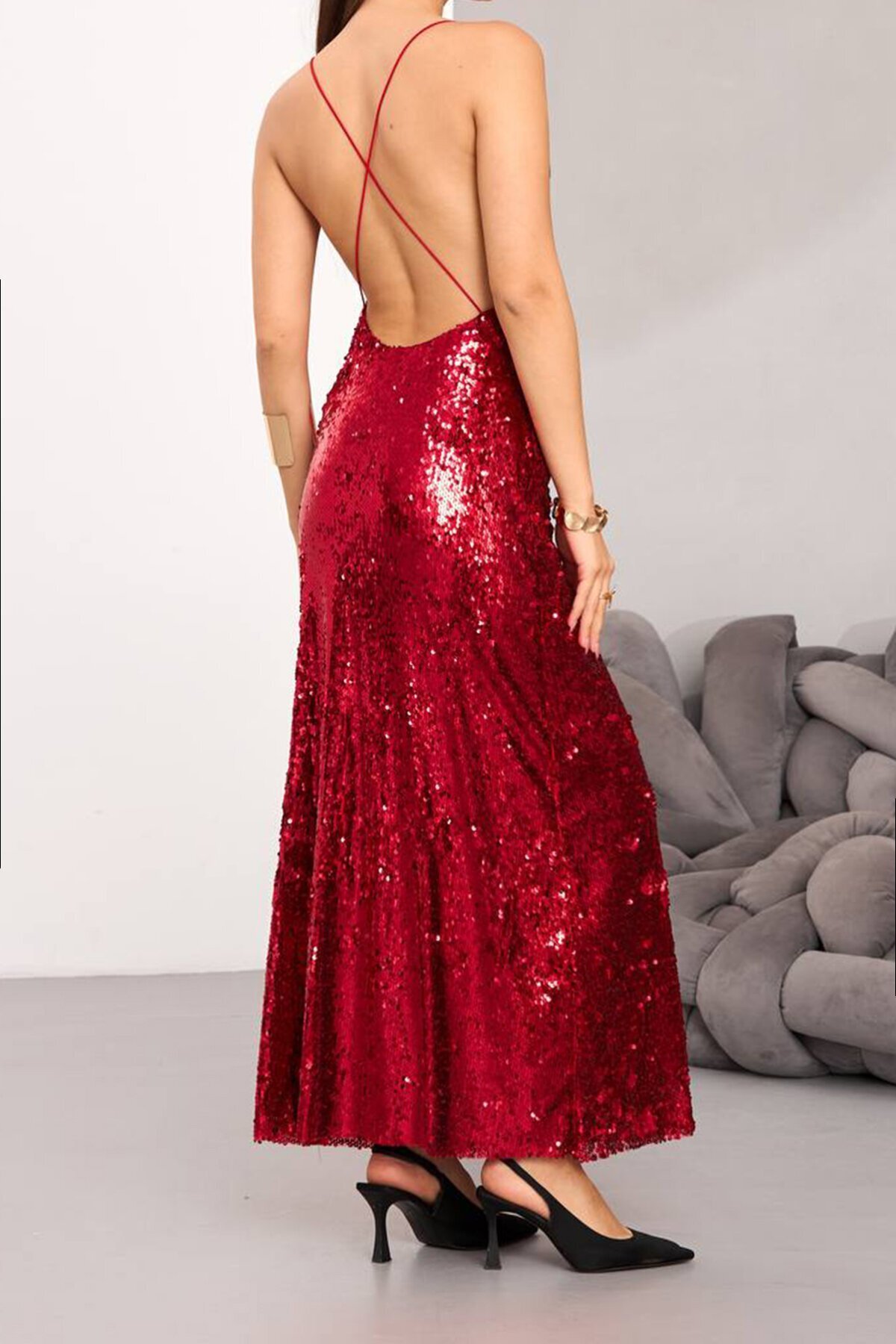 İp Askılı Sırt Dekolteli Payetli Midi Boy Etek