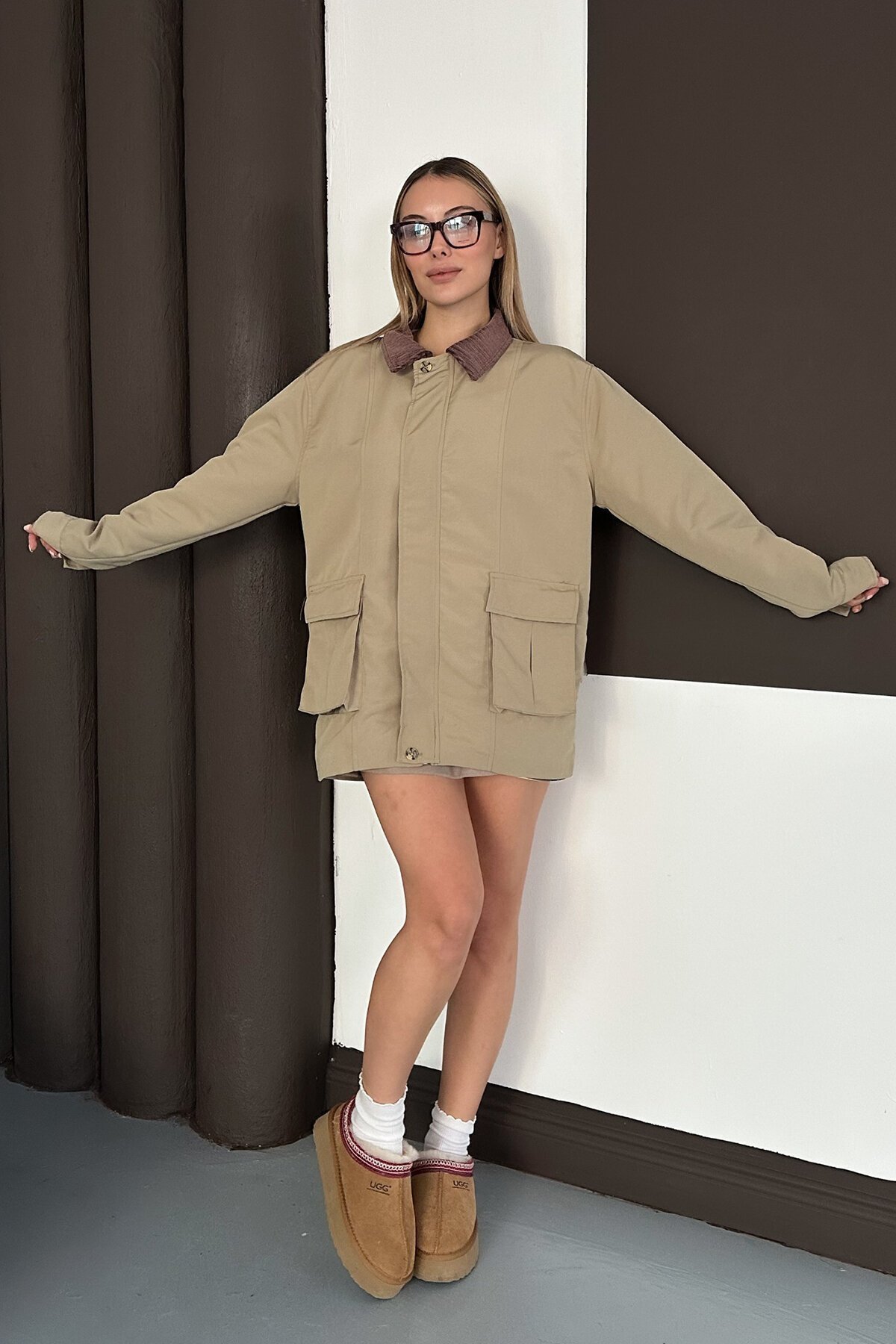 Kadife Yaka Çift Cepli Astarlı Fermuar Kapamalı Ceket