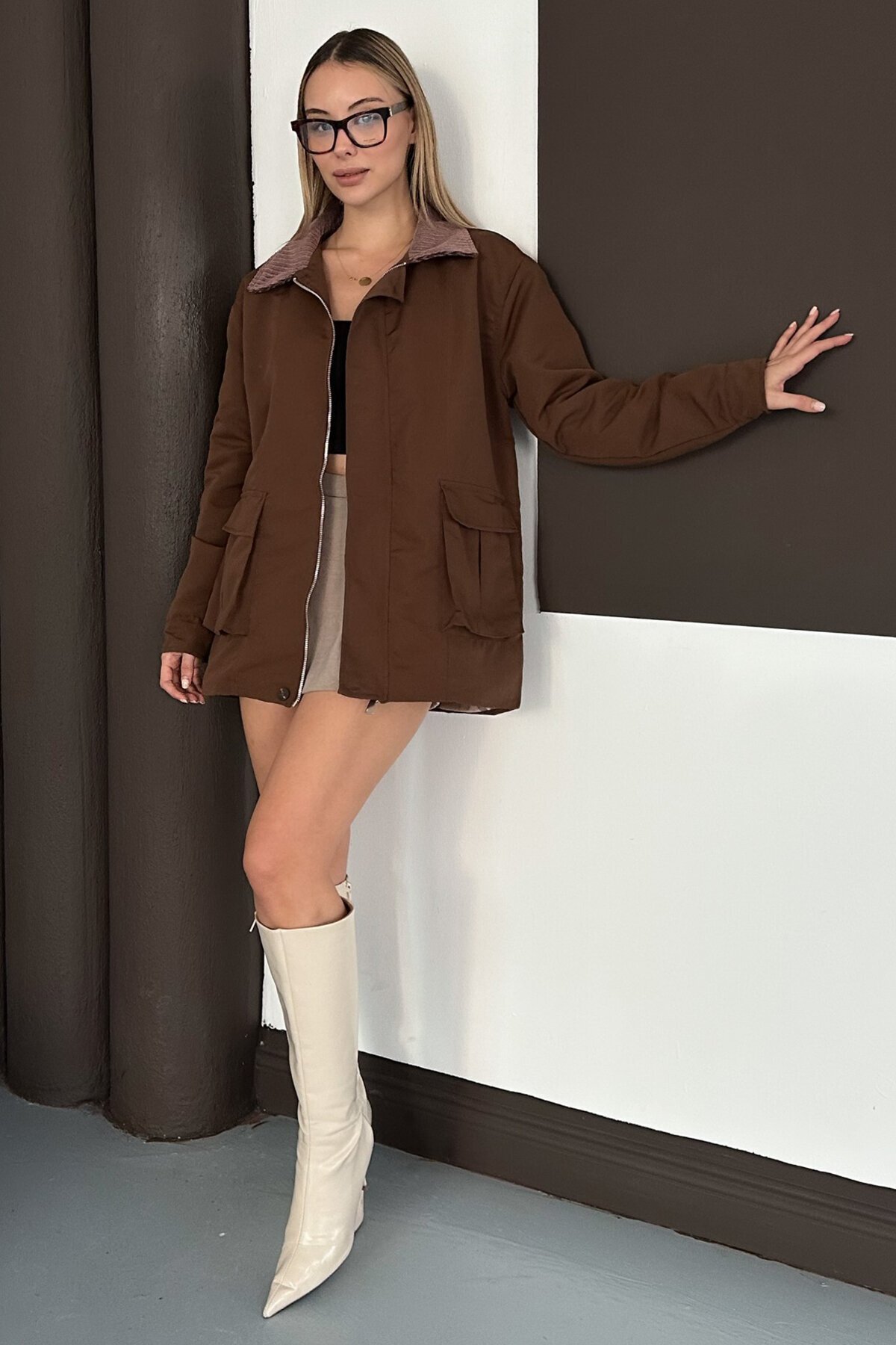 Kadife Yaka Çift Cepli Astarlı Fermuar Kapamalı Ceket