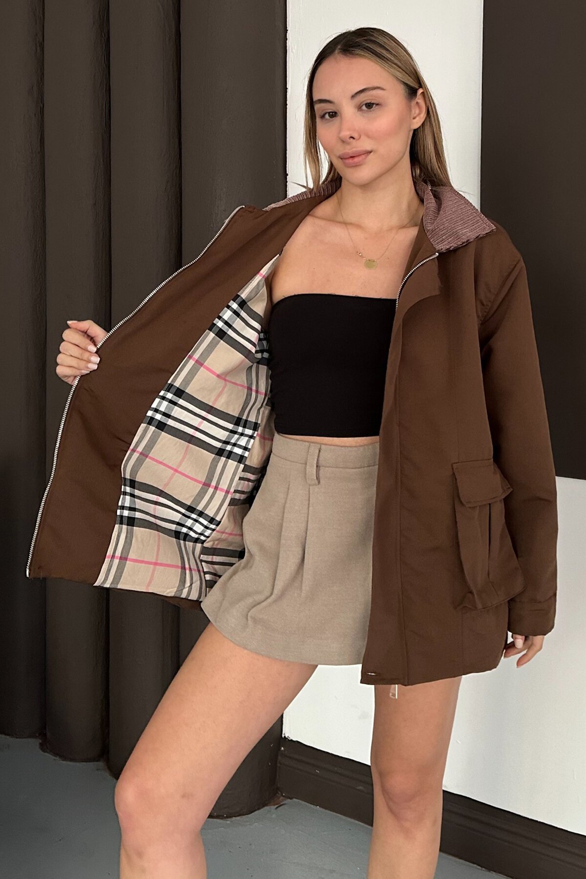 Kadife Yaka Çift Cepli Astarlı Fermuar Kapamalı Ceket