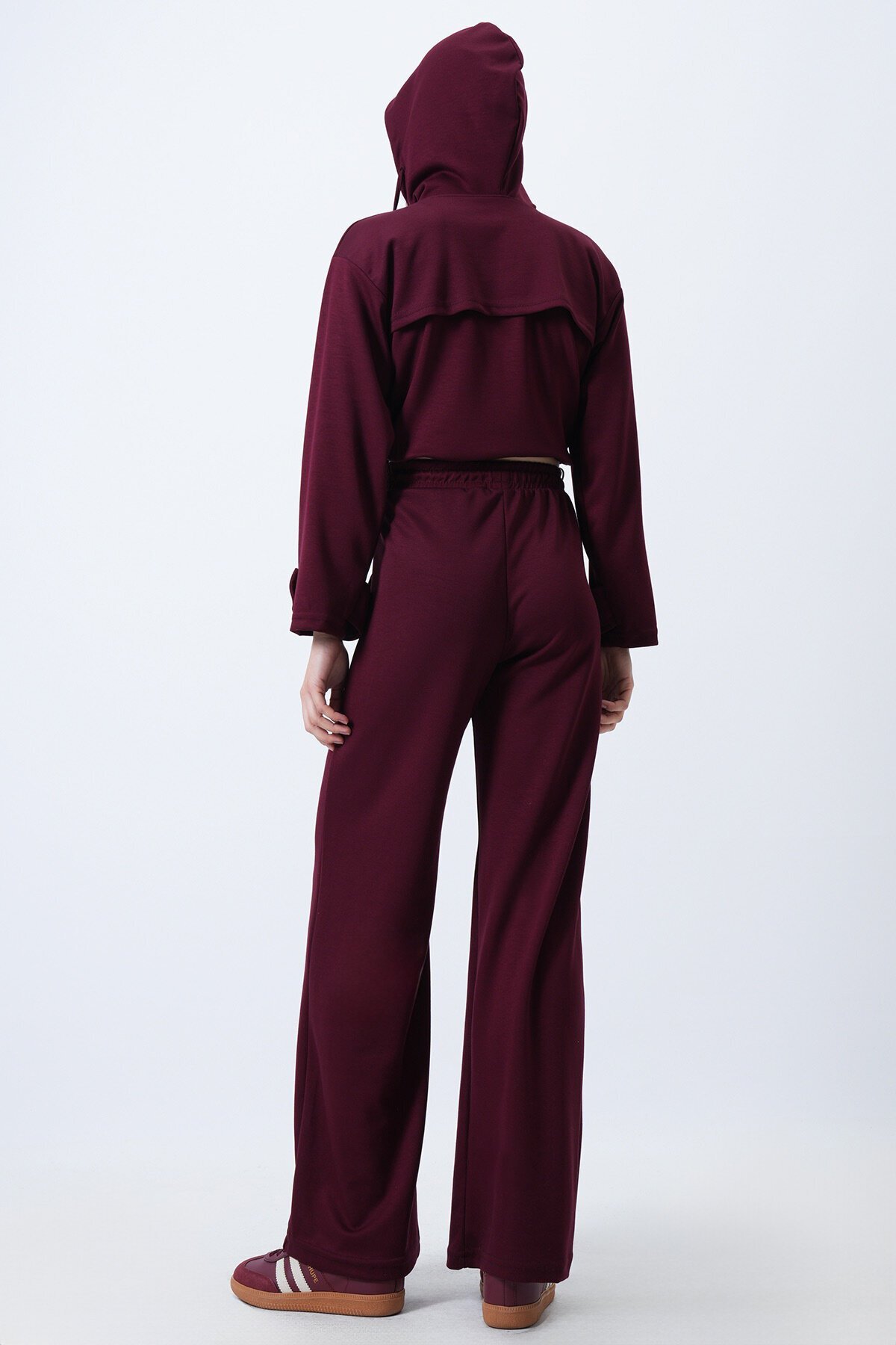 Kapüşonlu Çift Cepli Ceket ve Beli Lastikli Pantolon Takım
