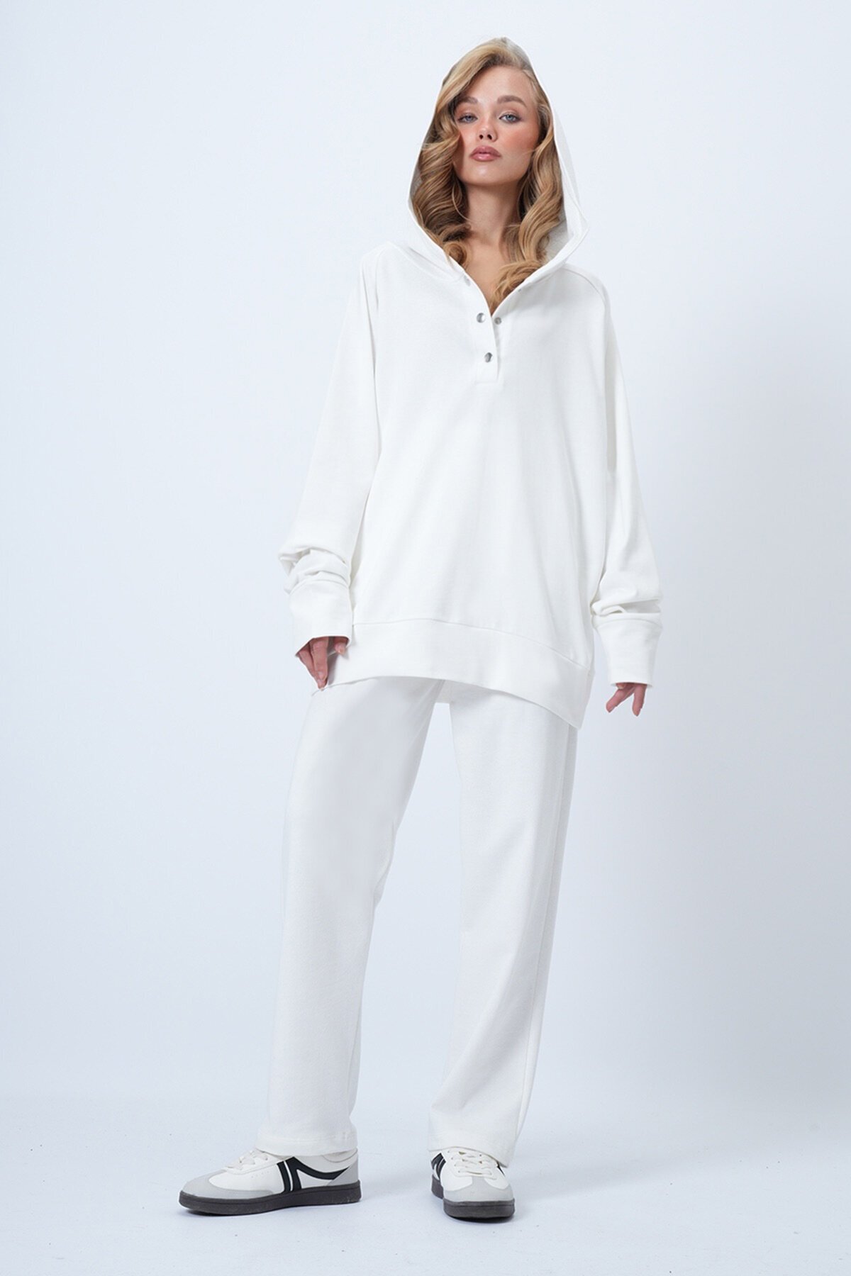 Kapüşonlu Çıtçıtlı Oversize Sweatshirt Ve Pantolonlu Alt Üst Takım