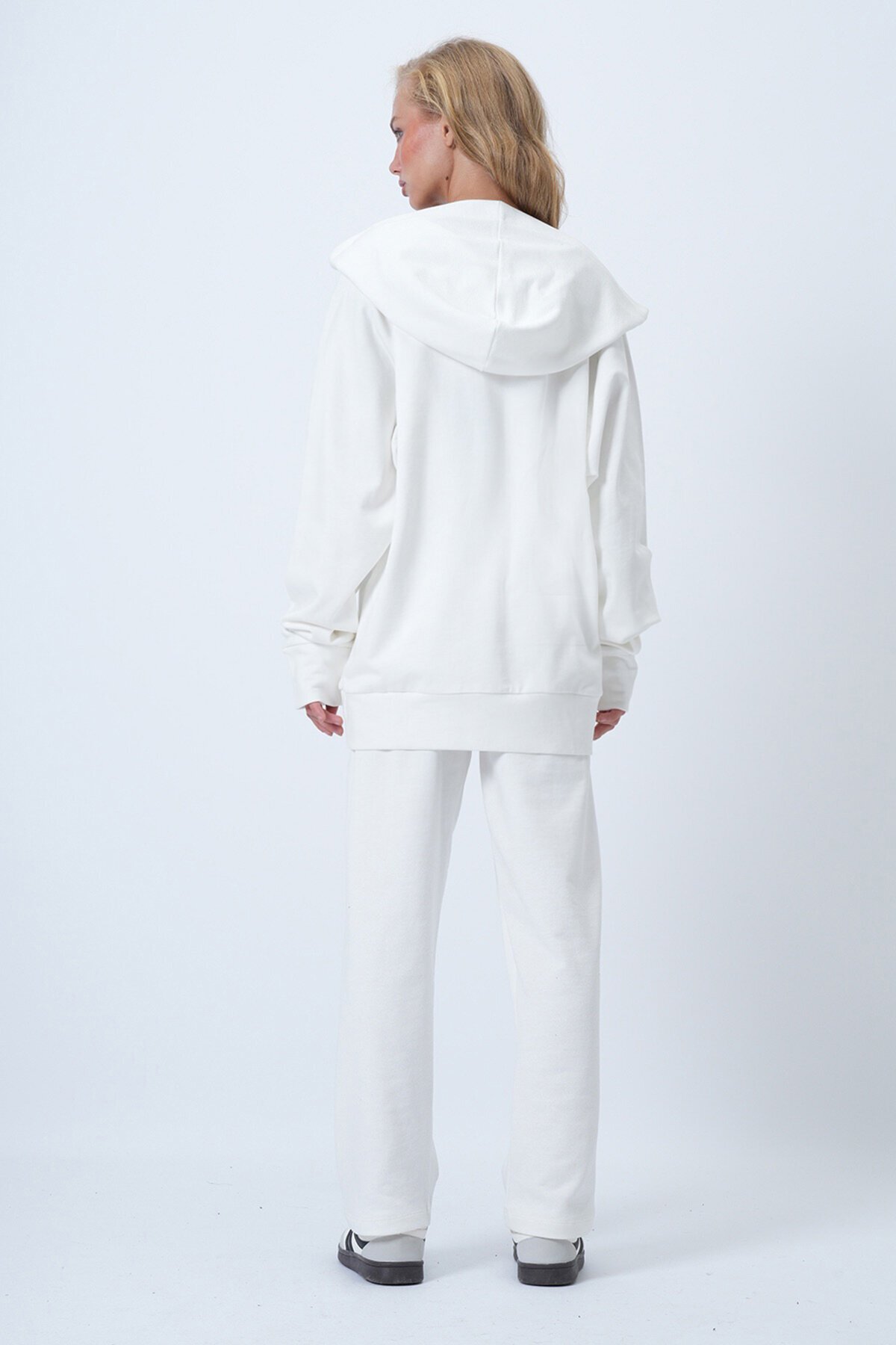 Kapüşonlu Çıtçıtlı Oversize Sweatshirt Ve Pantolonlu Alt Üst Takım