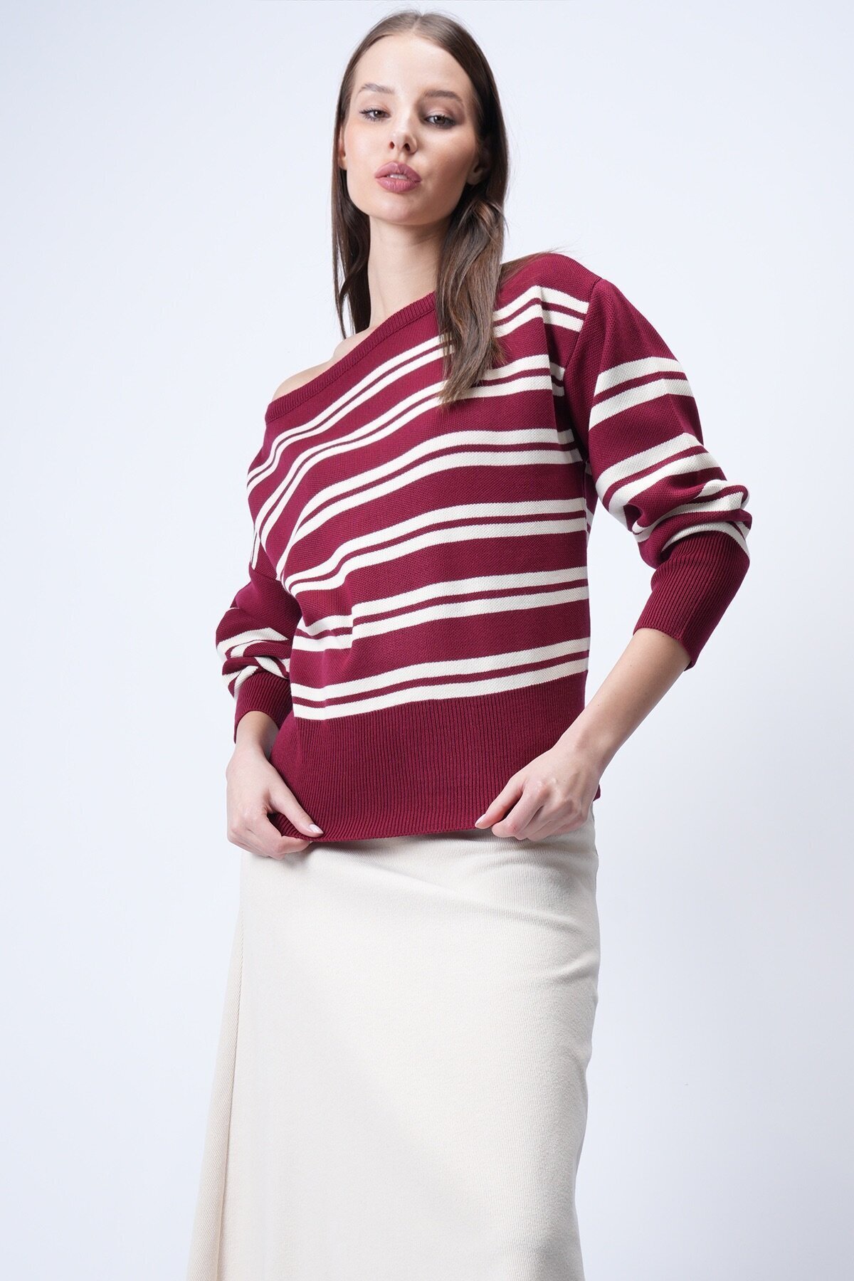 Bordo Kayık Yaka Çizgili Triko