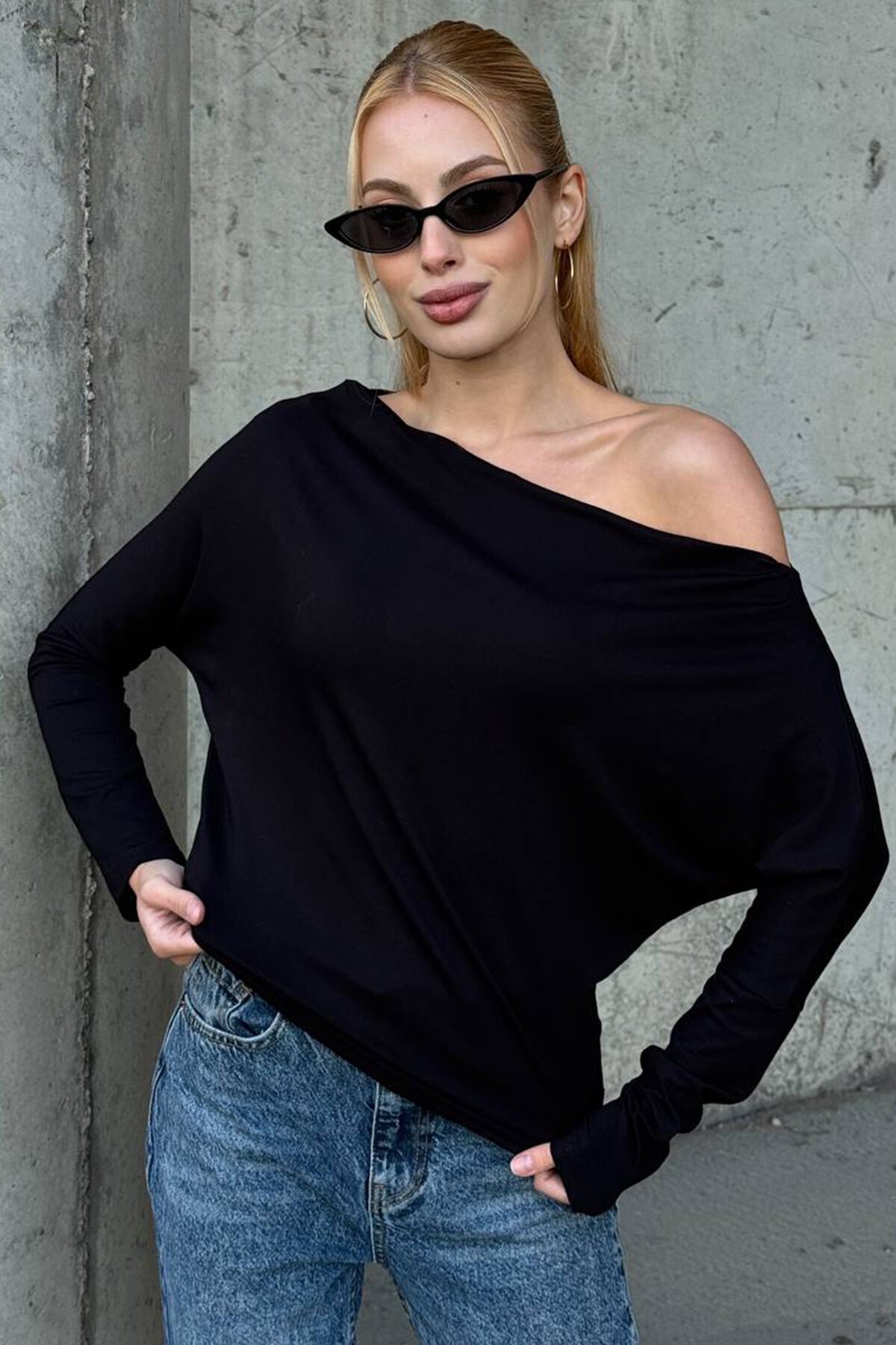 Kayık Yaka Uzun Kollu Basic Bluz