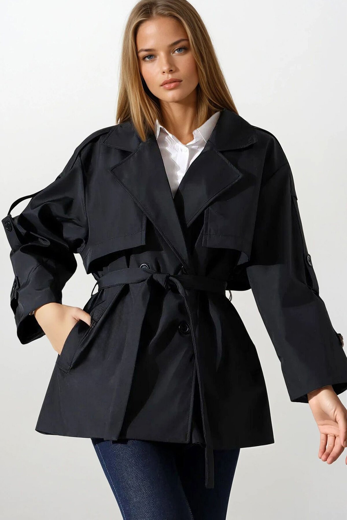 Kemer Detaylı Kruvaze Yaka Kuşak Bağlamalı Trençkot