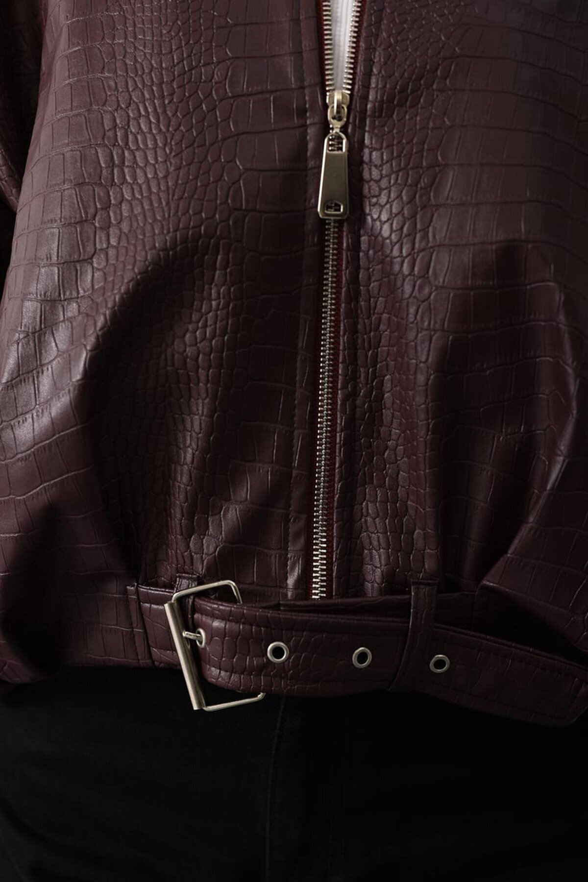 Kemer Detaylı Suni Deri Bomber Ceket