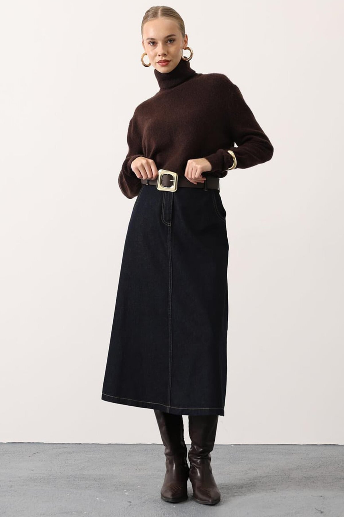 Kemerli 4 Cepli Midi Boy Denim Etek