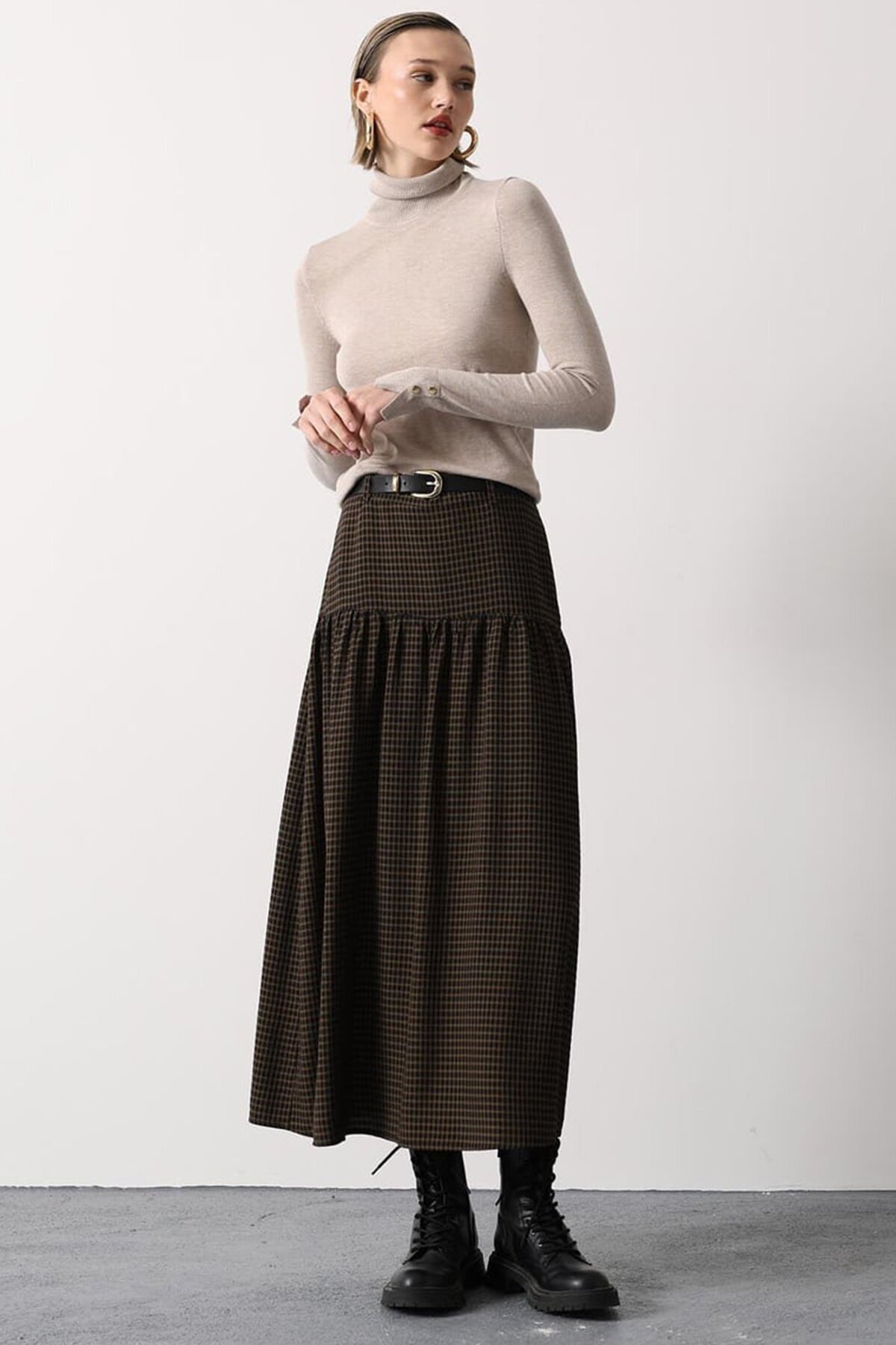 Kemerli Ekoseli Pileli Midi Boy Etek