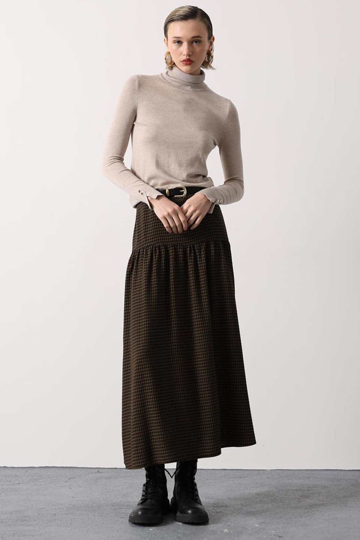 Kemerli Ekoseli Pileli Midi Boy Etek