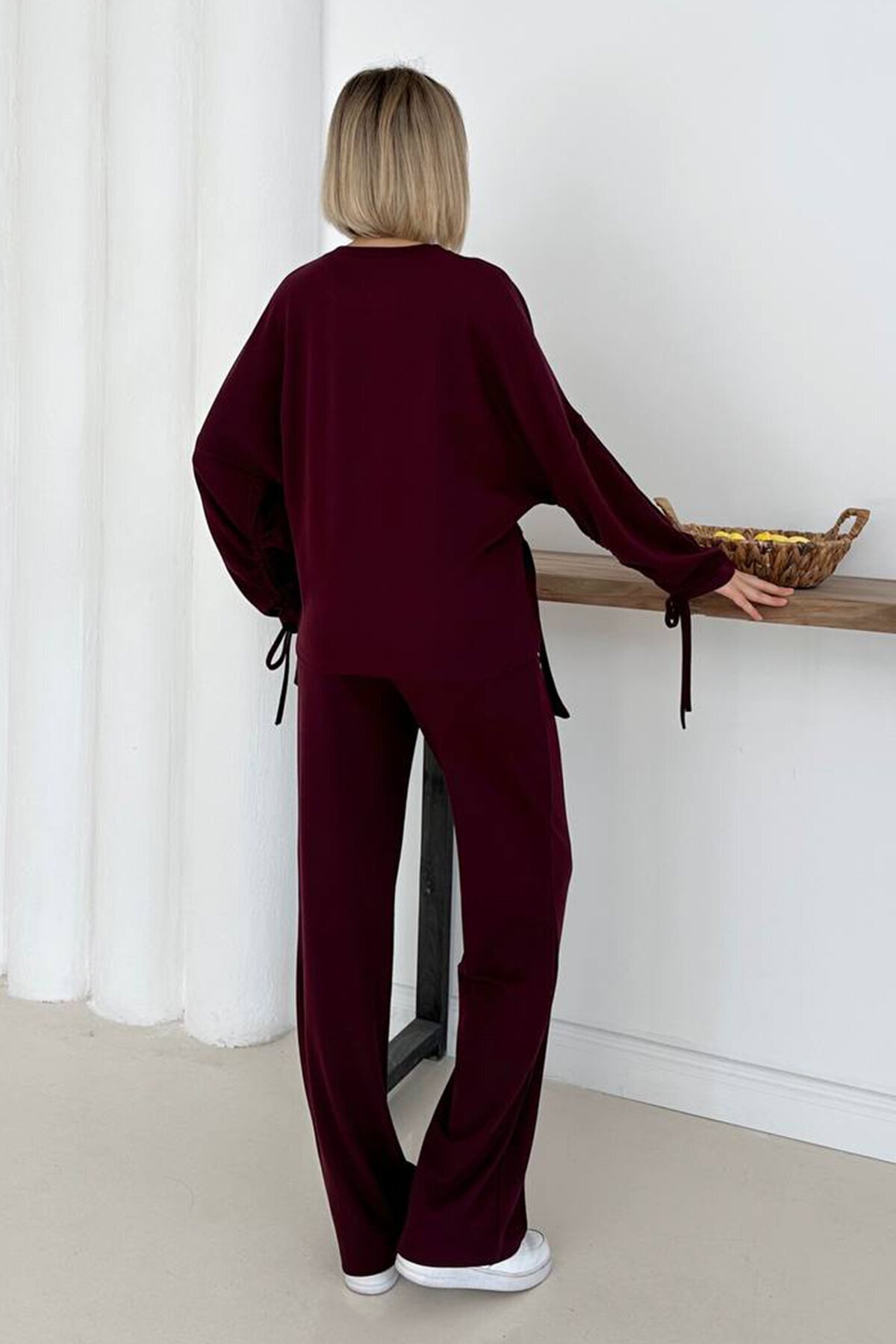 Kol Ve Beli Büzgü Detaylı Bluz Ve Geniş Paça Pantolon Takım