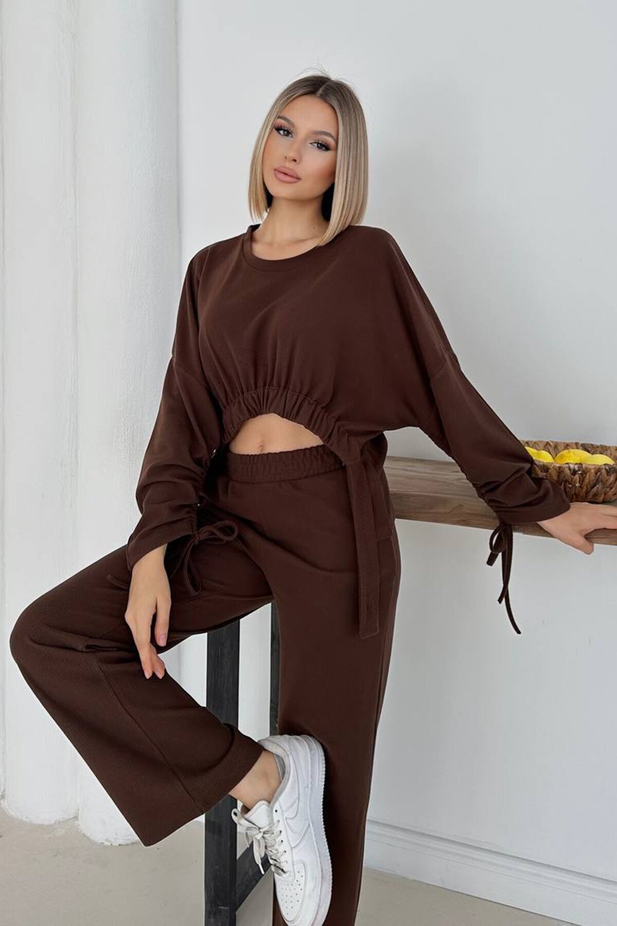 Kol Ve Beli Büzgü Detaylı Bluz Ve Geniş Paça Pantolon Takım