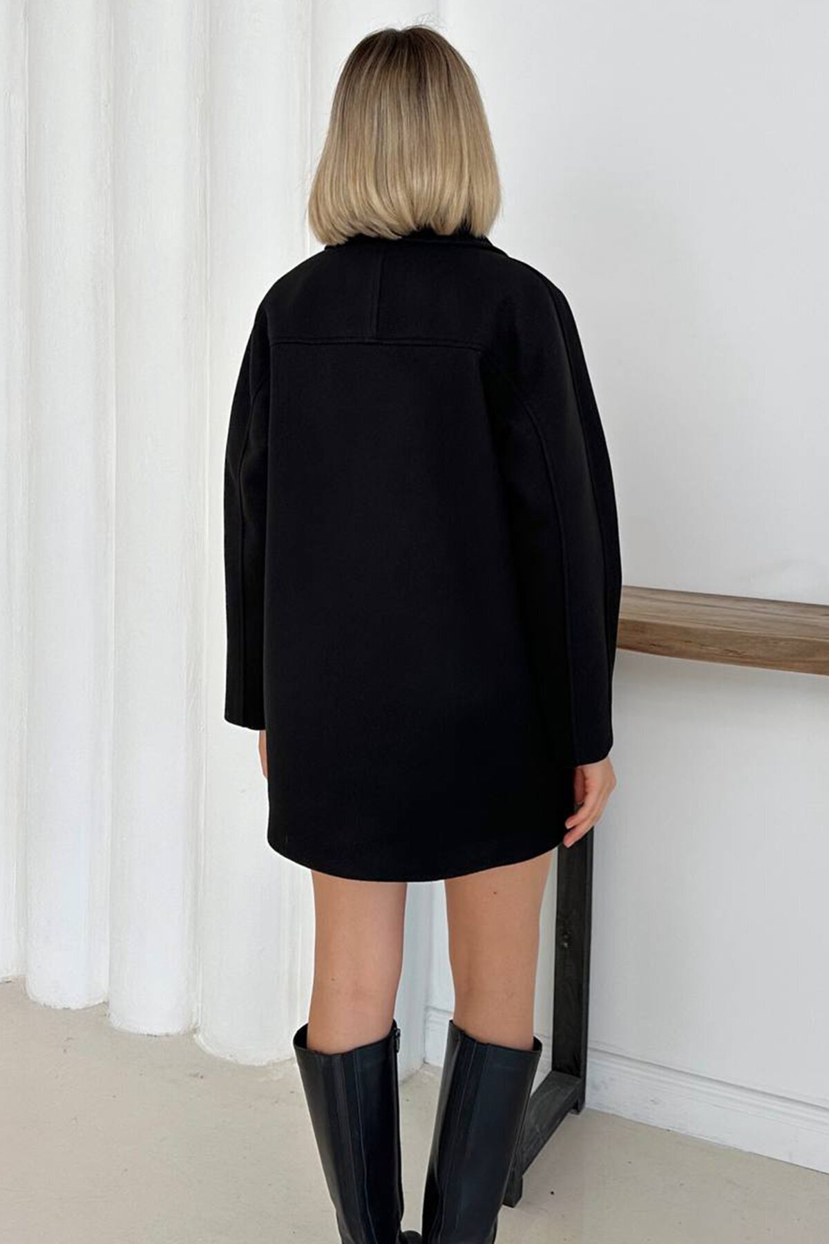 Kruvaze Düğmeli Kısa Kaban