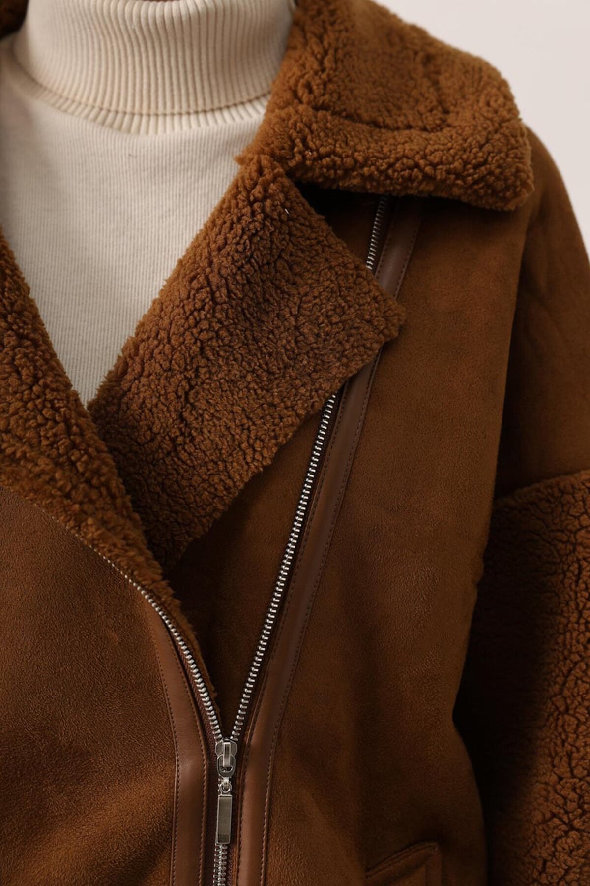 Kruvaze Yaka Femruarlı Çift Cepli Yünlü Celet