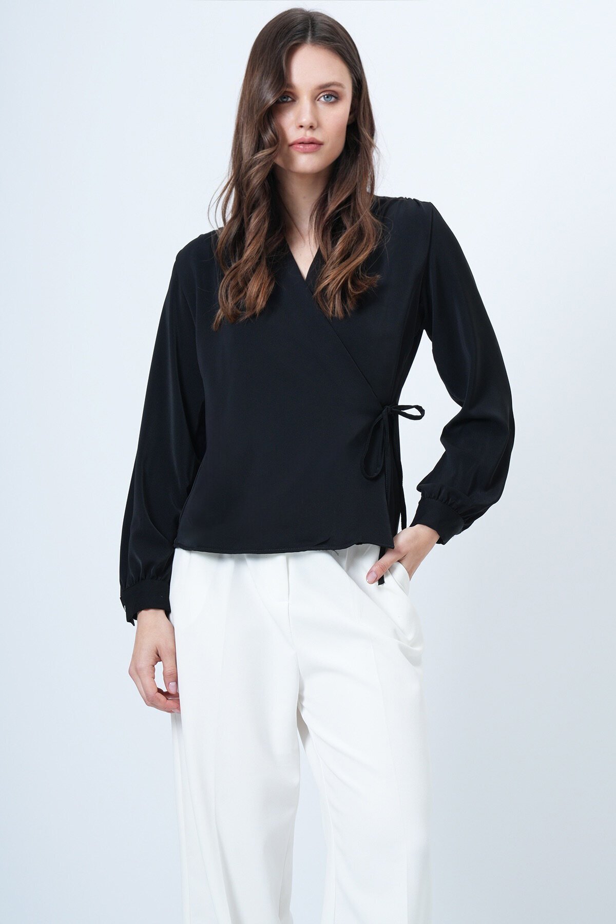 Kruvaze Yaka Yandan Bağlamalı Bluz