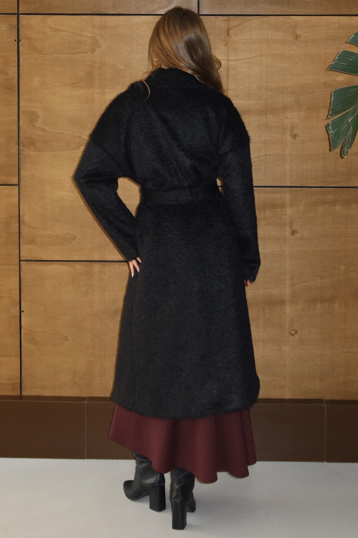 Kuşaklı Oversize Tüylü Şal Yaka Peluş Dokulu Uzun Kaban