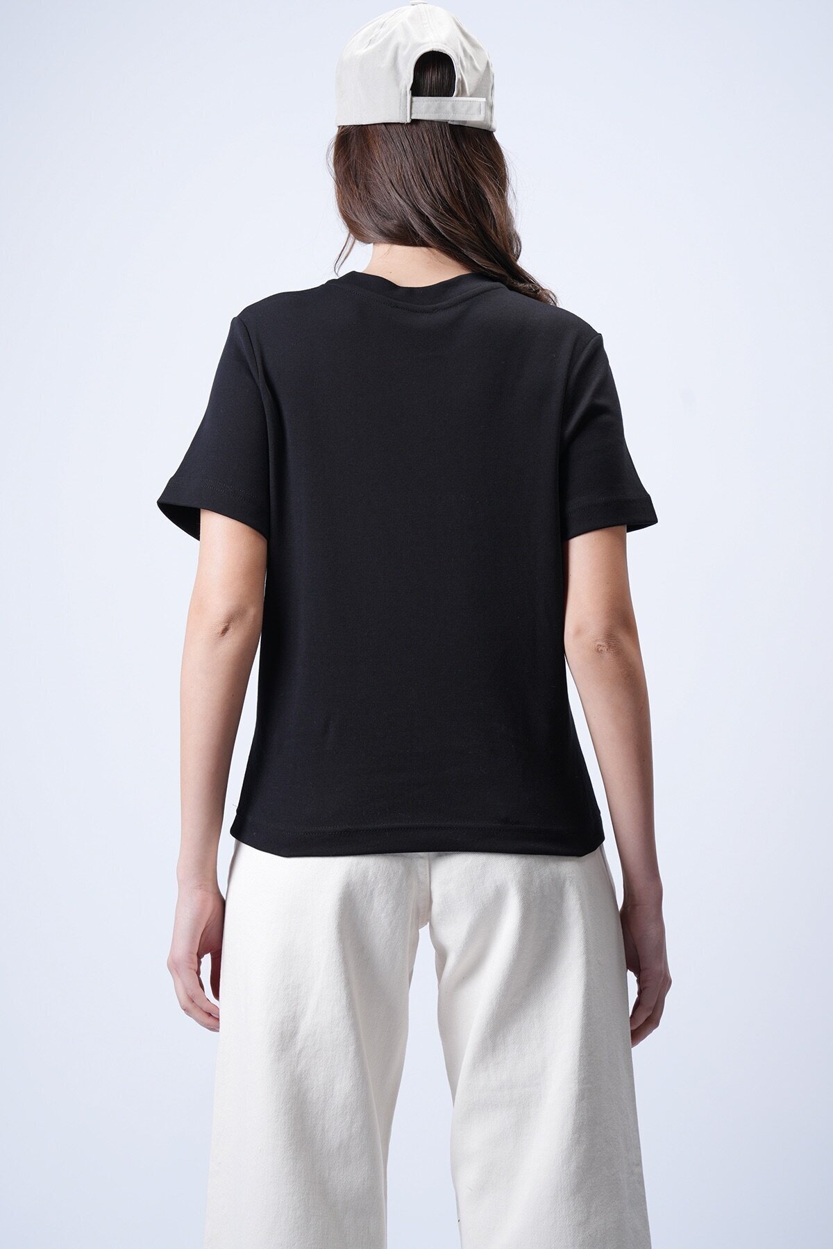 Siyah Likralı Kısa T-Shirt