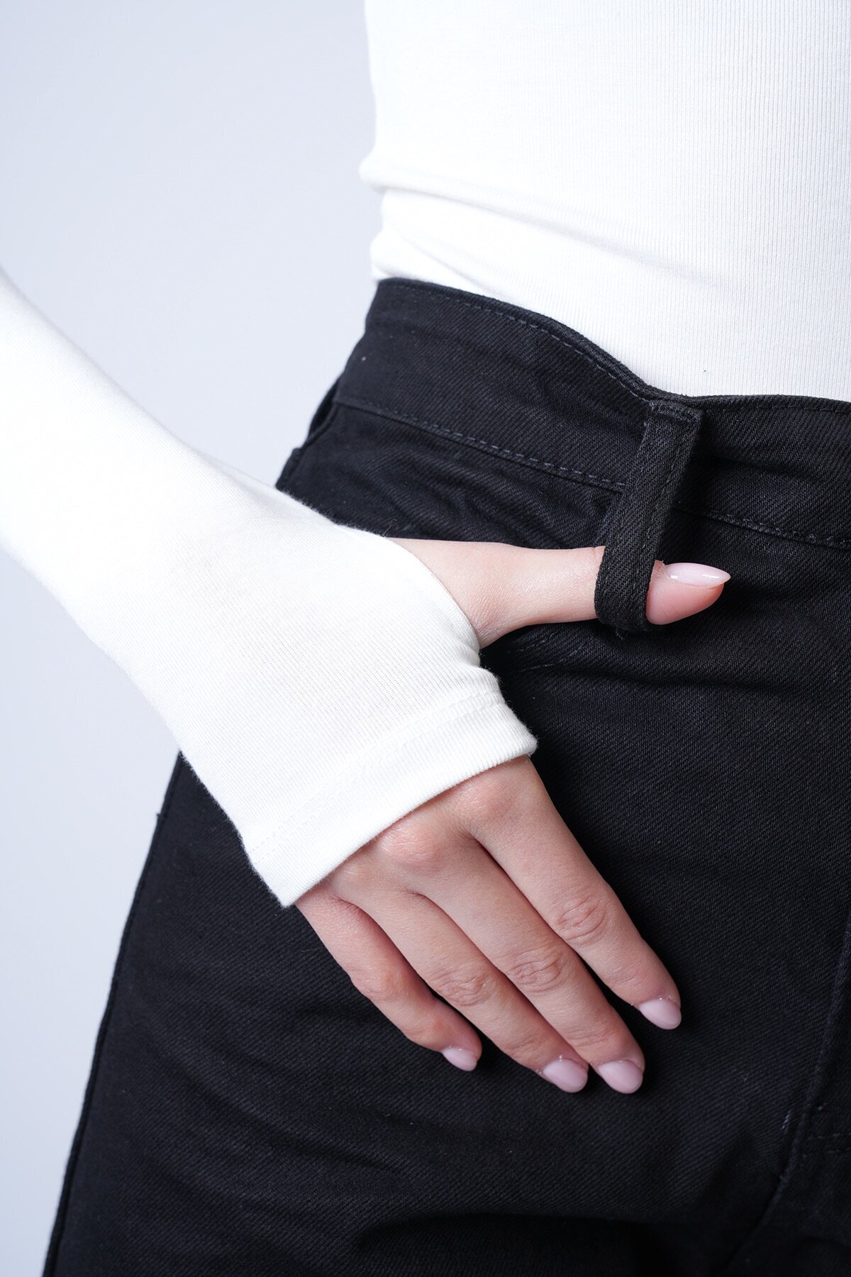 Beyaz Likralı Uzun Kollu Bluz