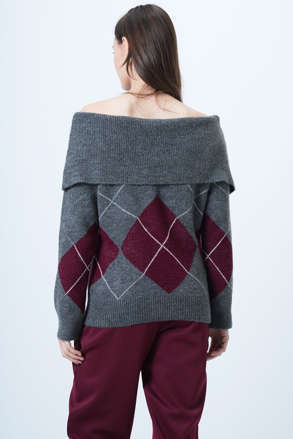 Madonna Yaka Baklava Desenli Triko Kazak