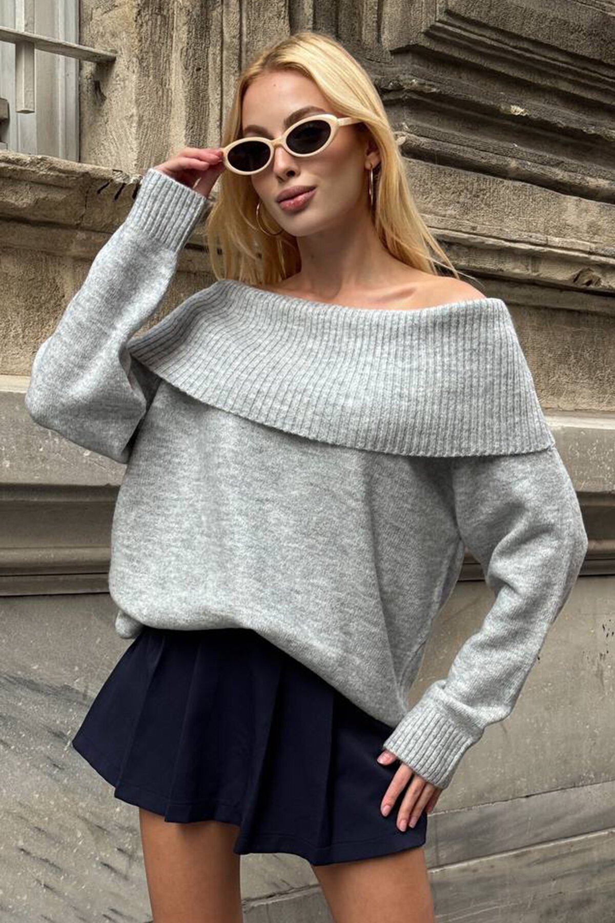 Madonna Yaka Uzun Kollu Triko Kazak