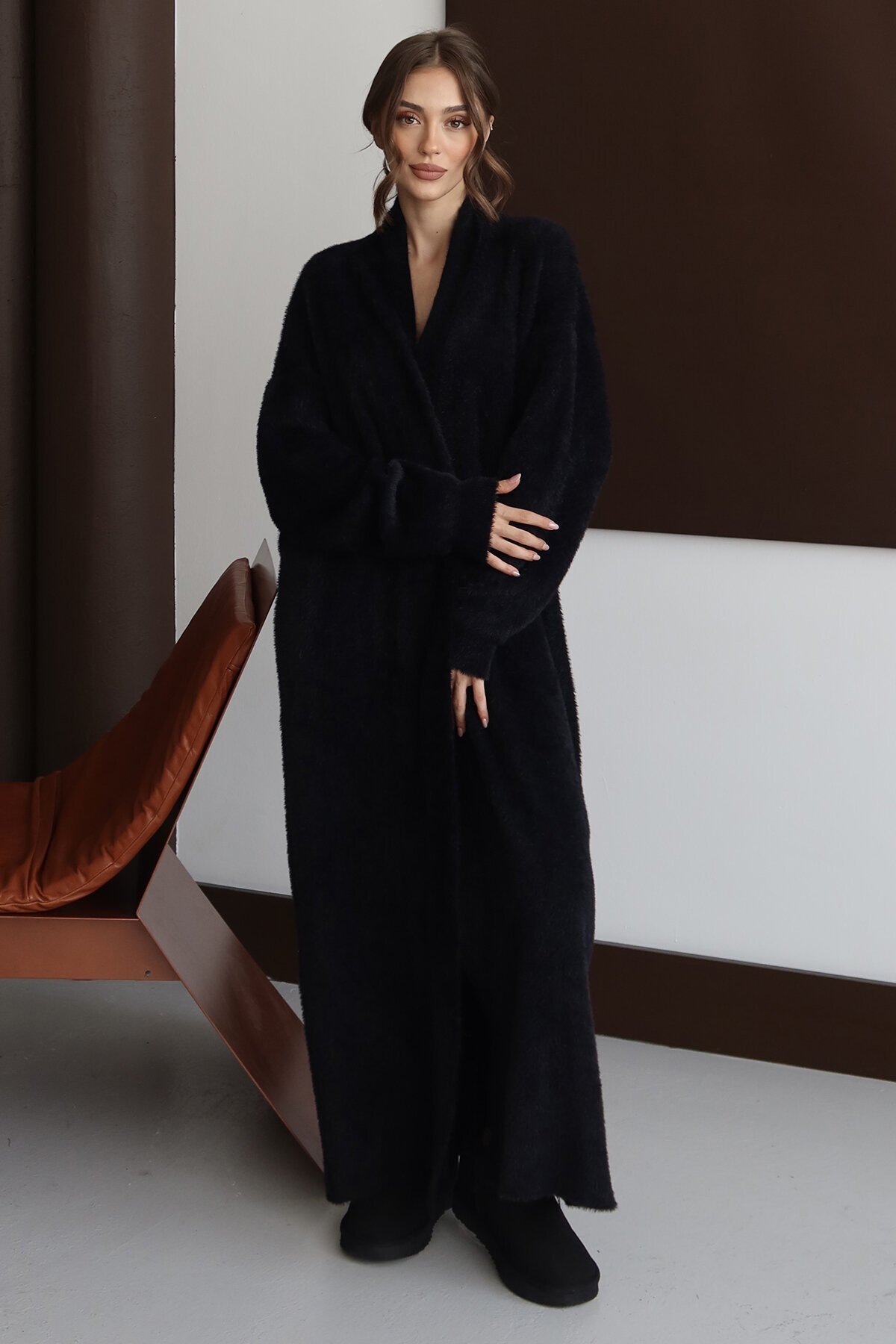 Oversize Cepli Yumuşak Dokulu Salaş Maxi Boy Peluş Uzun Hırka