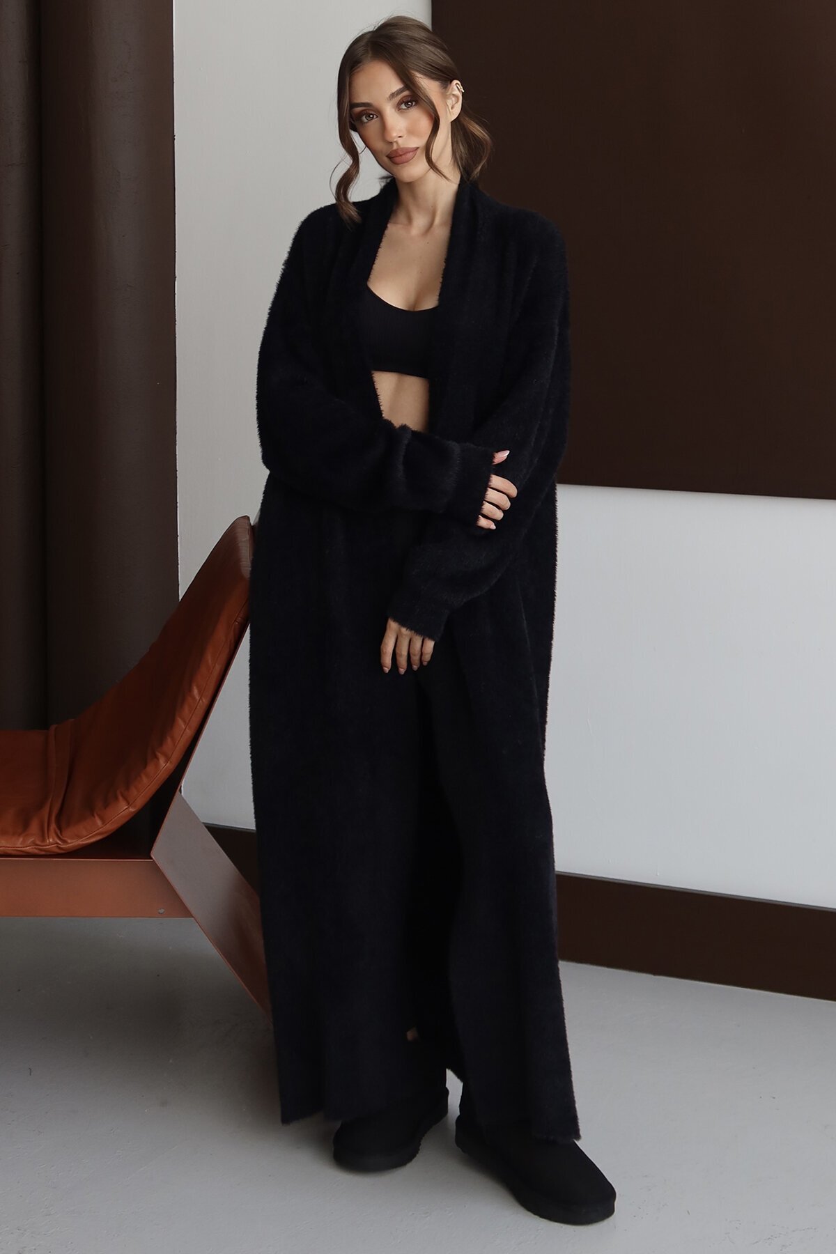 Oversize Cepli Yumuşak Dokulu Salaş Maxi Boy Peluş Uzun Hırka