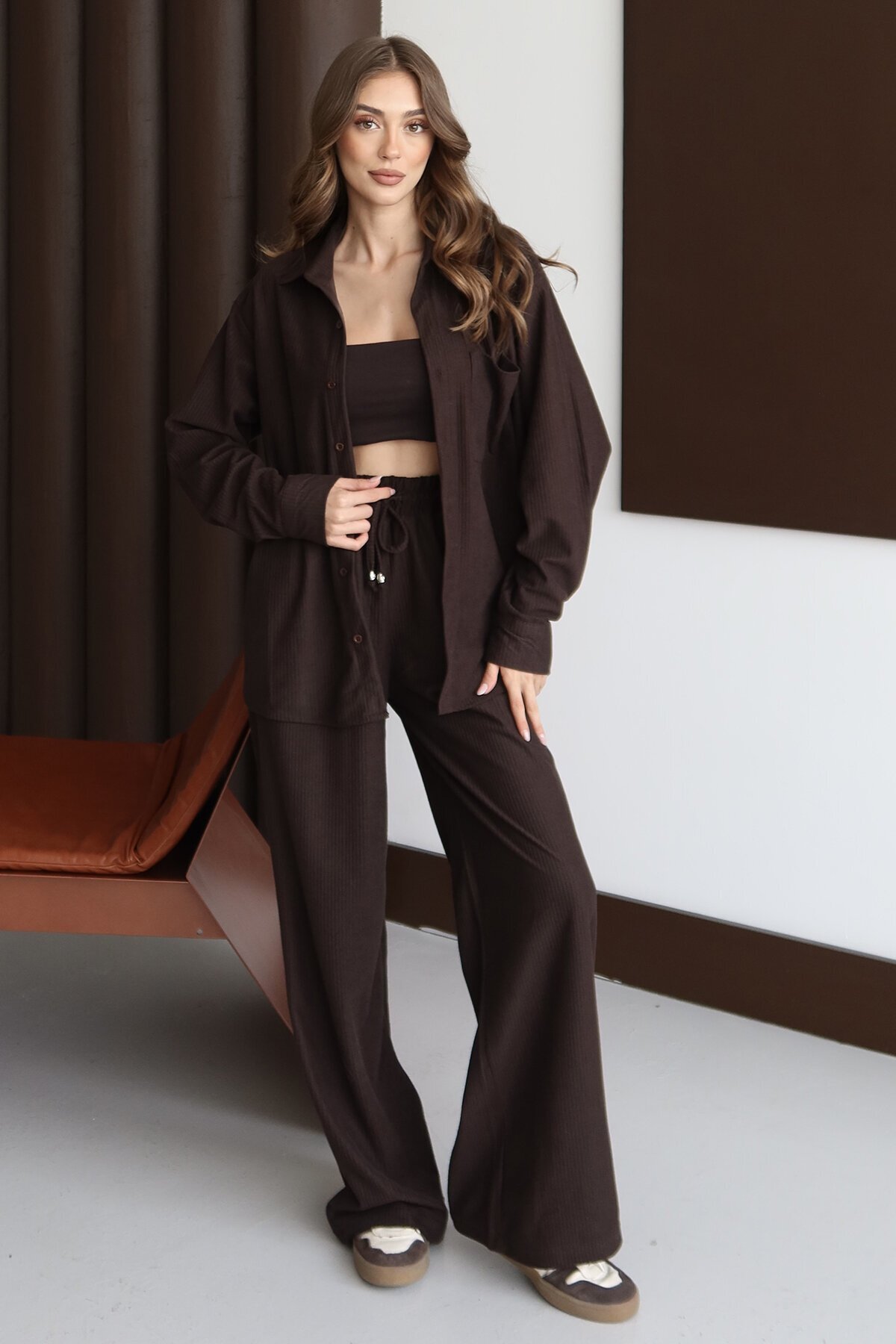 Oversize Düğmeli Cepli Rahat Kesim Dokulu Uzun Kollu Gömlek