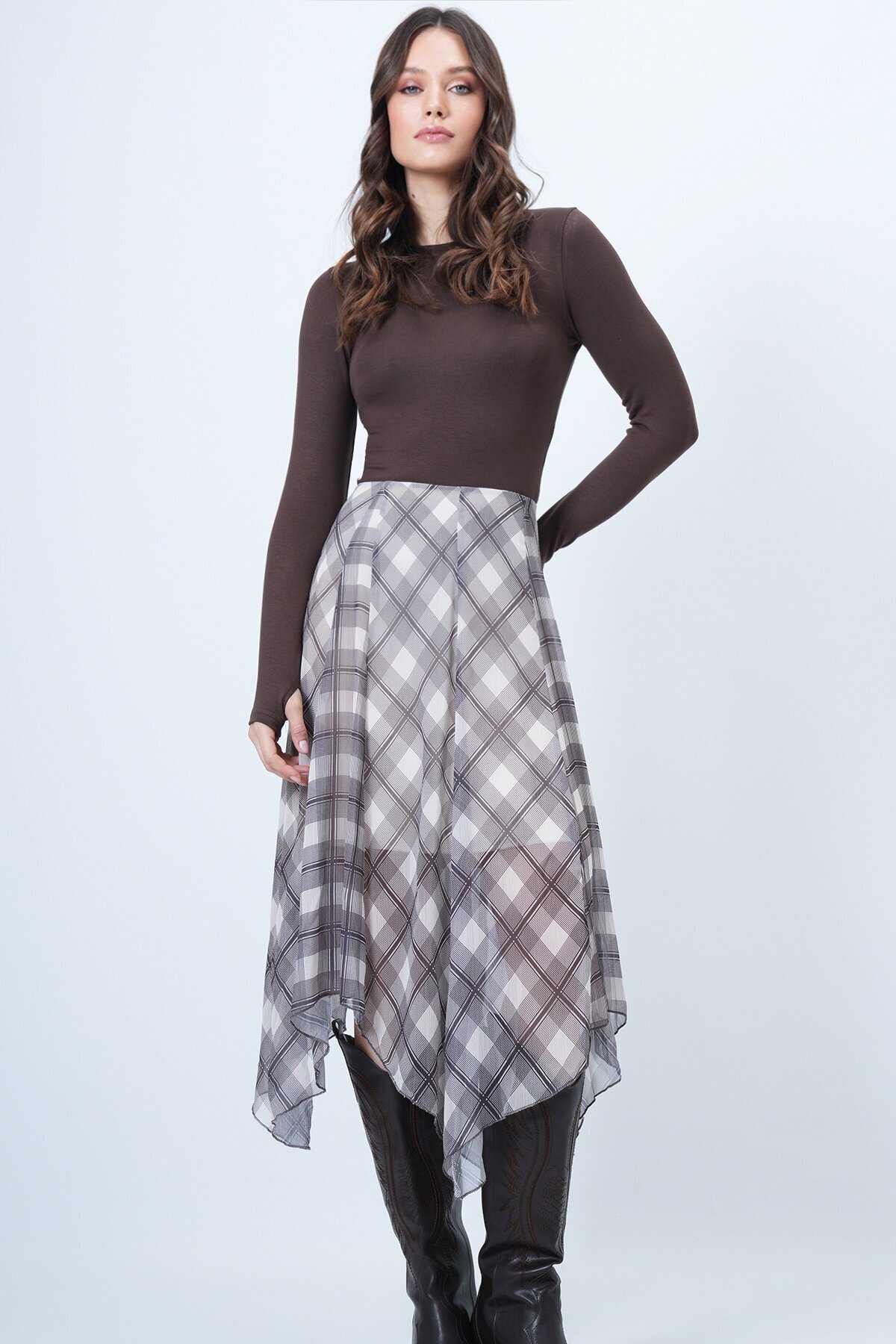 Parmak Detaylı Bisiklet Yaka Basic Bluz