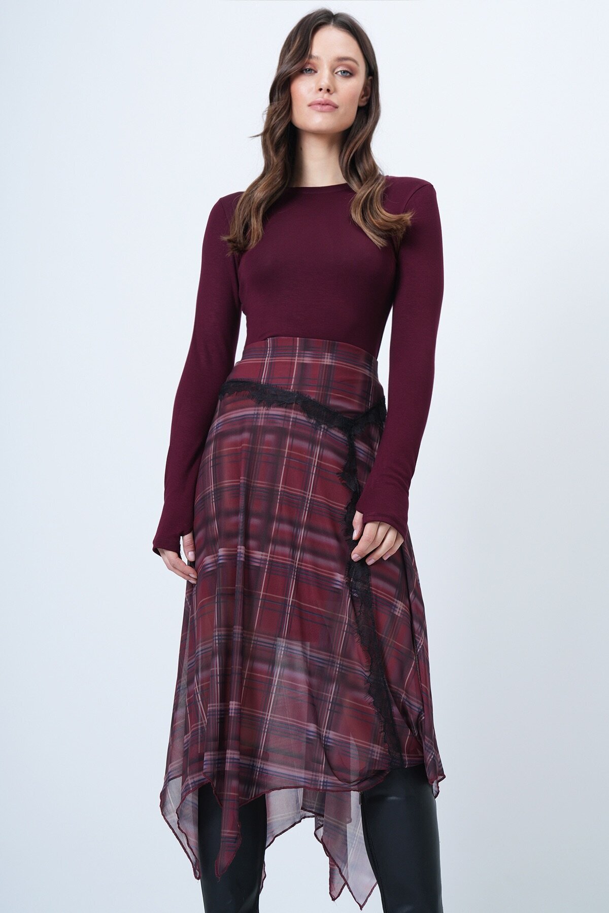 Parmak Detaylı Bisiklet Yaka Basic Bluz