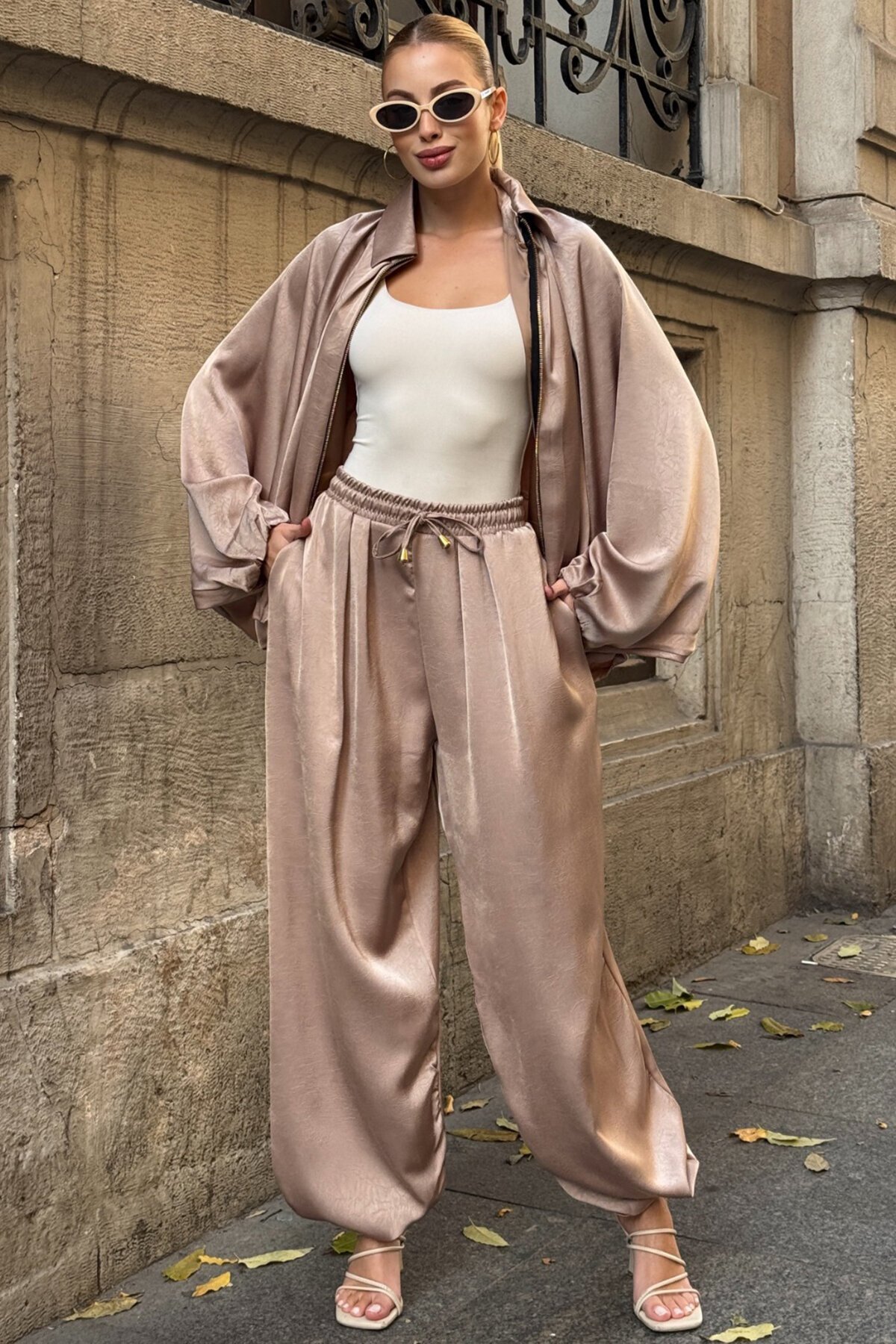 Polo Yaka Yarasa Kol Fermuar Kapamalı Ceket Ve Beli Lastlikli Pantolon Salaş Takım