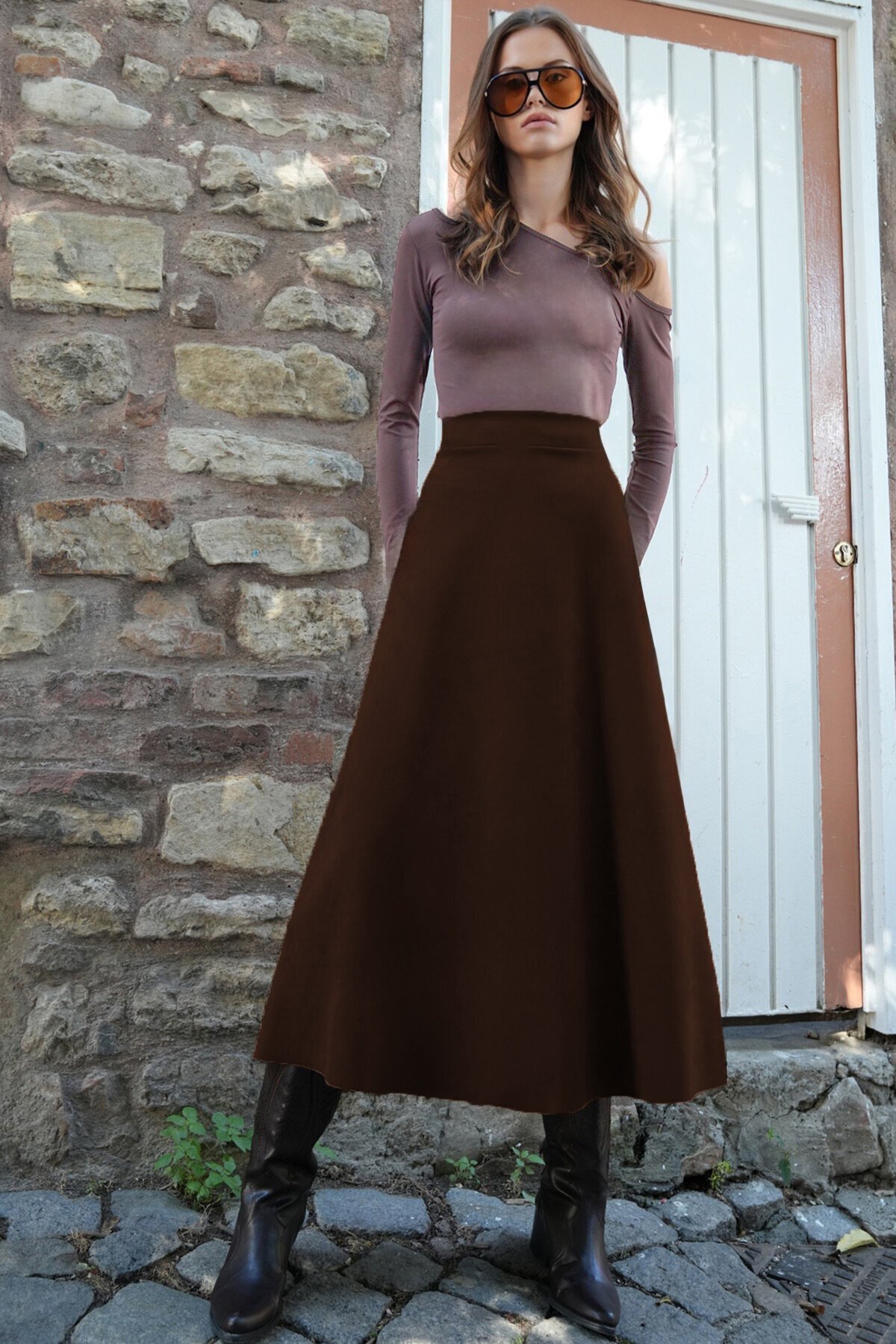 Süet Dokulu Geniş Kesim Midi Etek