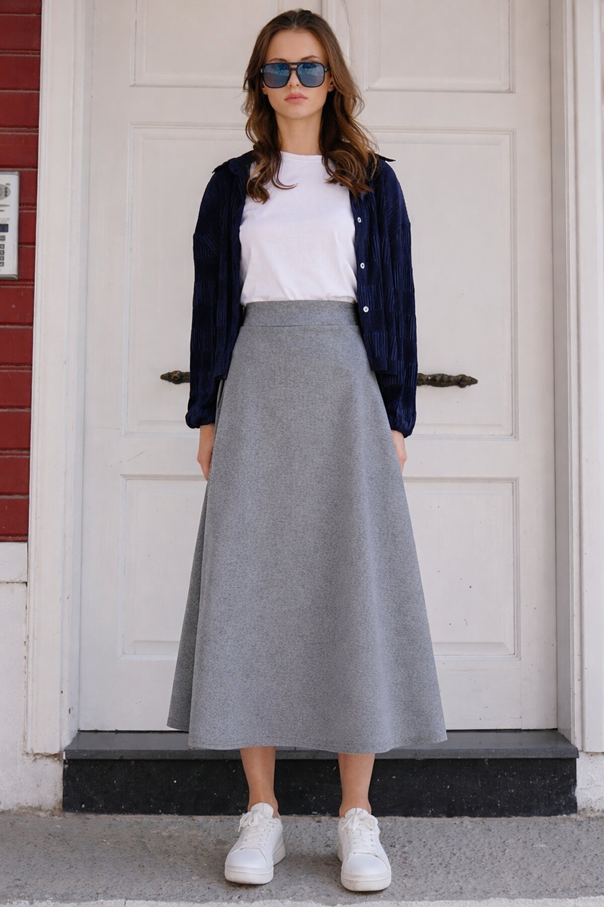 Süet Dokulu Geniş Kesim Midi Etek