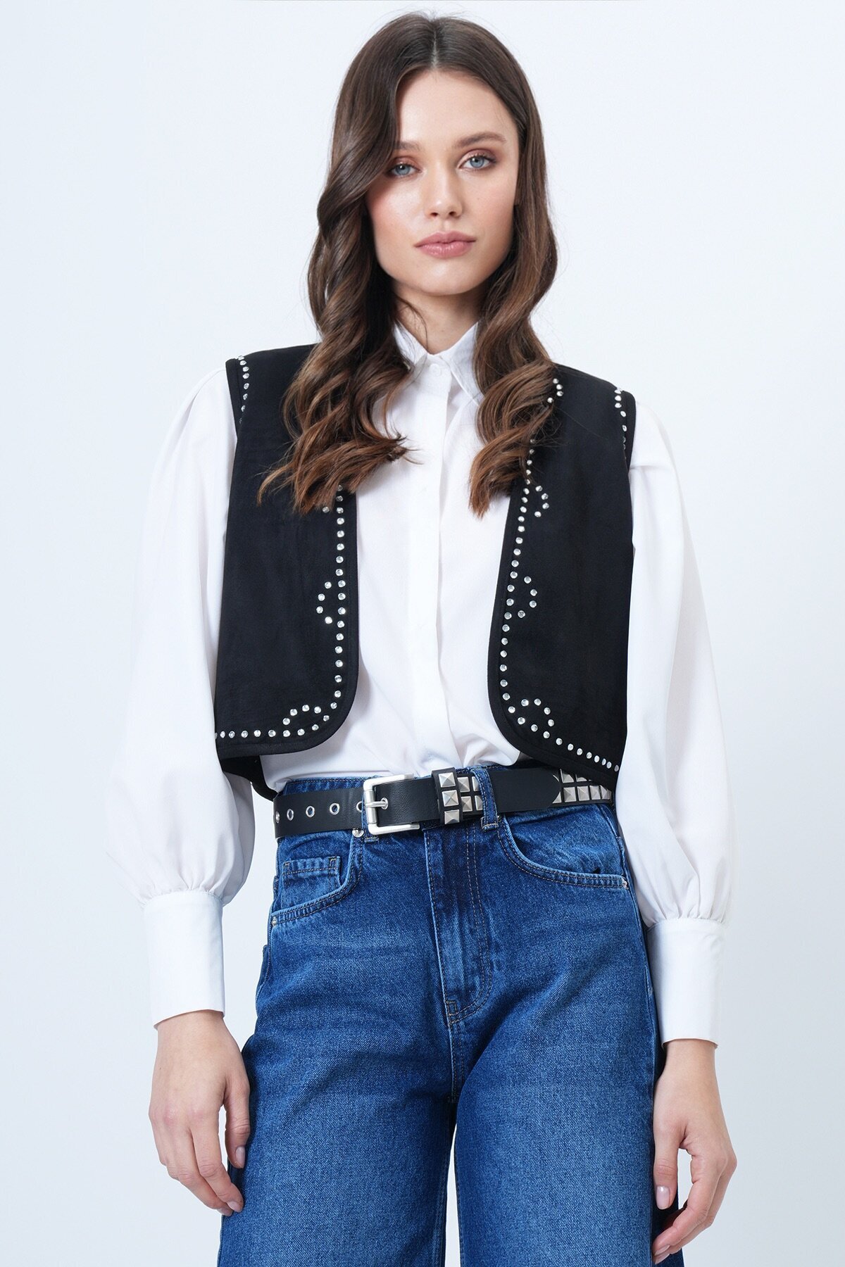 Taş İşlemeli Süet Kısa Yelek