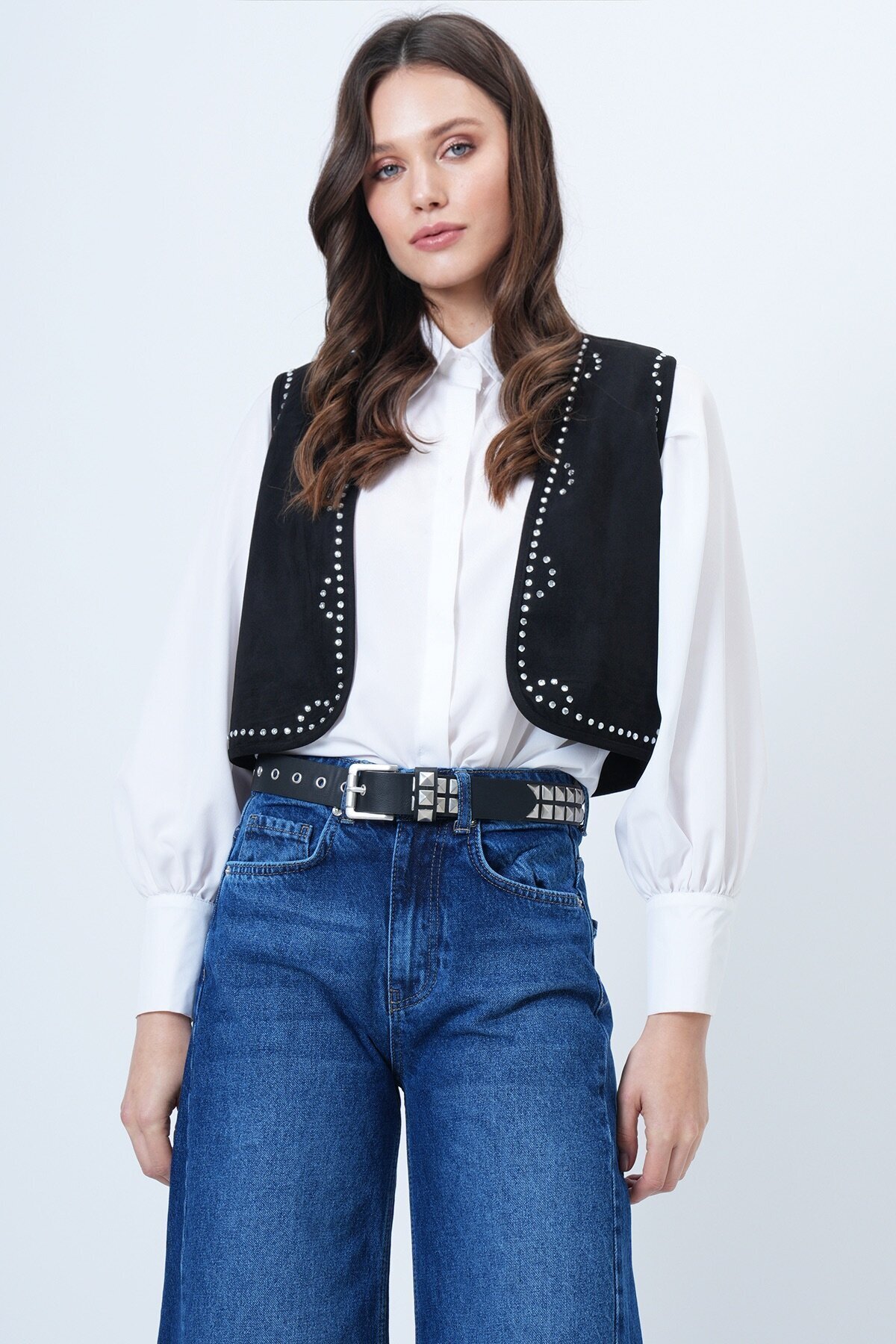 Taş İşlemeli Süet Kısa Yelek