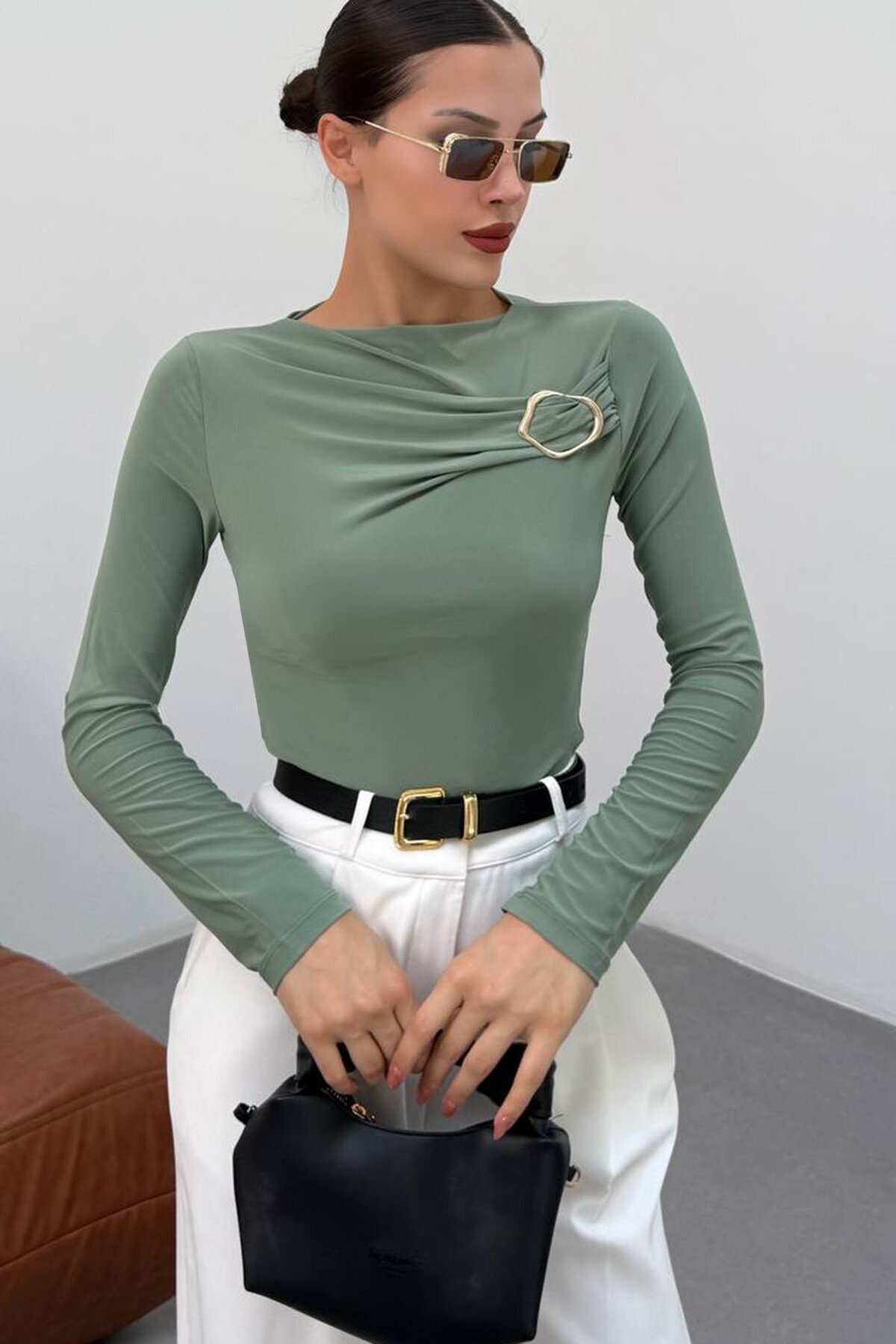 Tokalı Drapeli Uzun Kollu Bluz