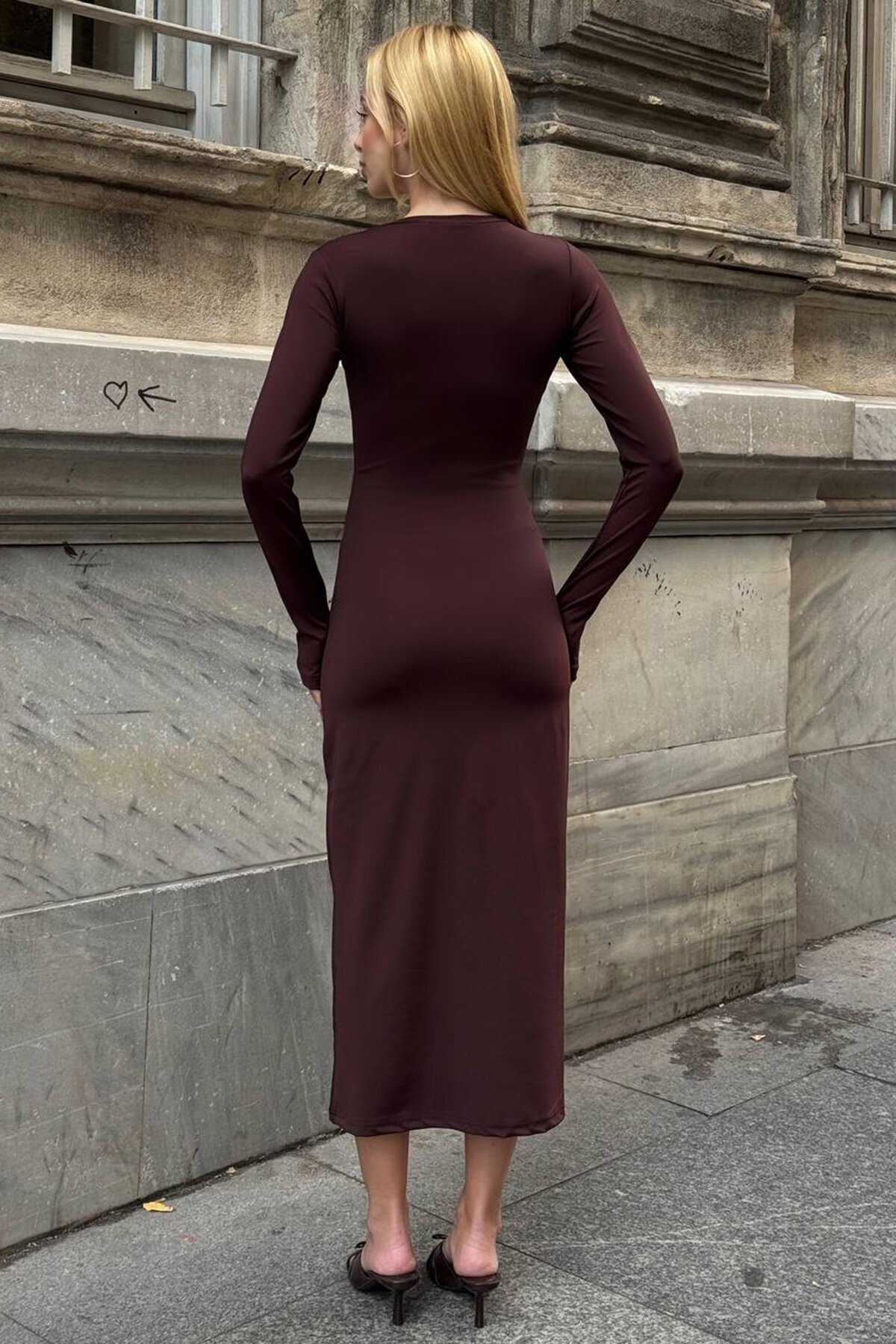 Uzun Kollu Bisiklet Yaka Dar Kesim Elbise